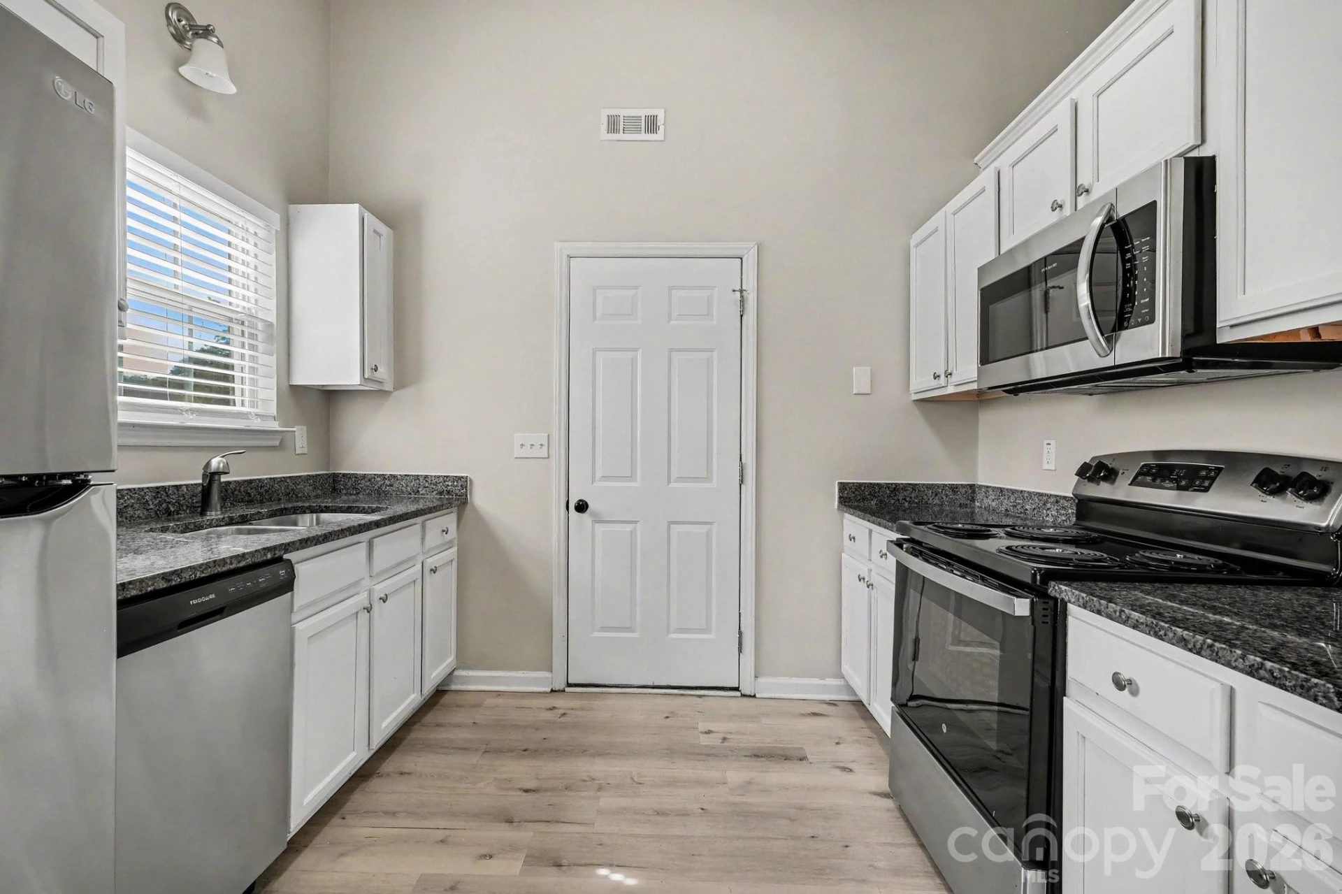 5463 Realtree Lane - Photo 8