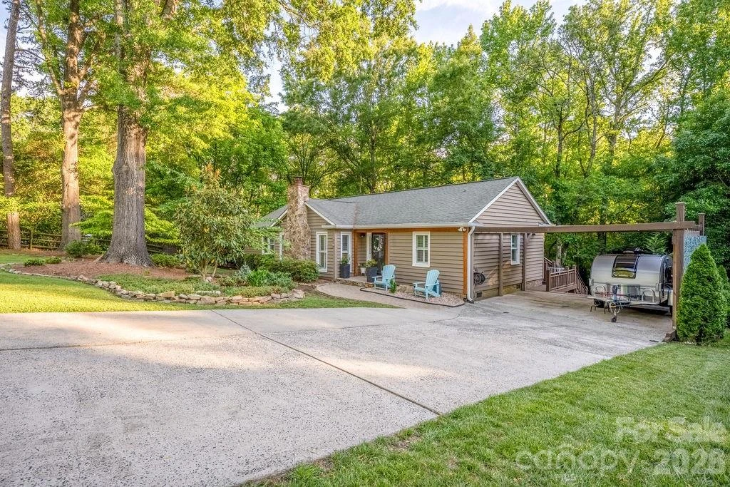 8038 Ritter Drive - Photo 2