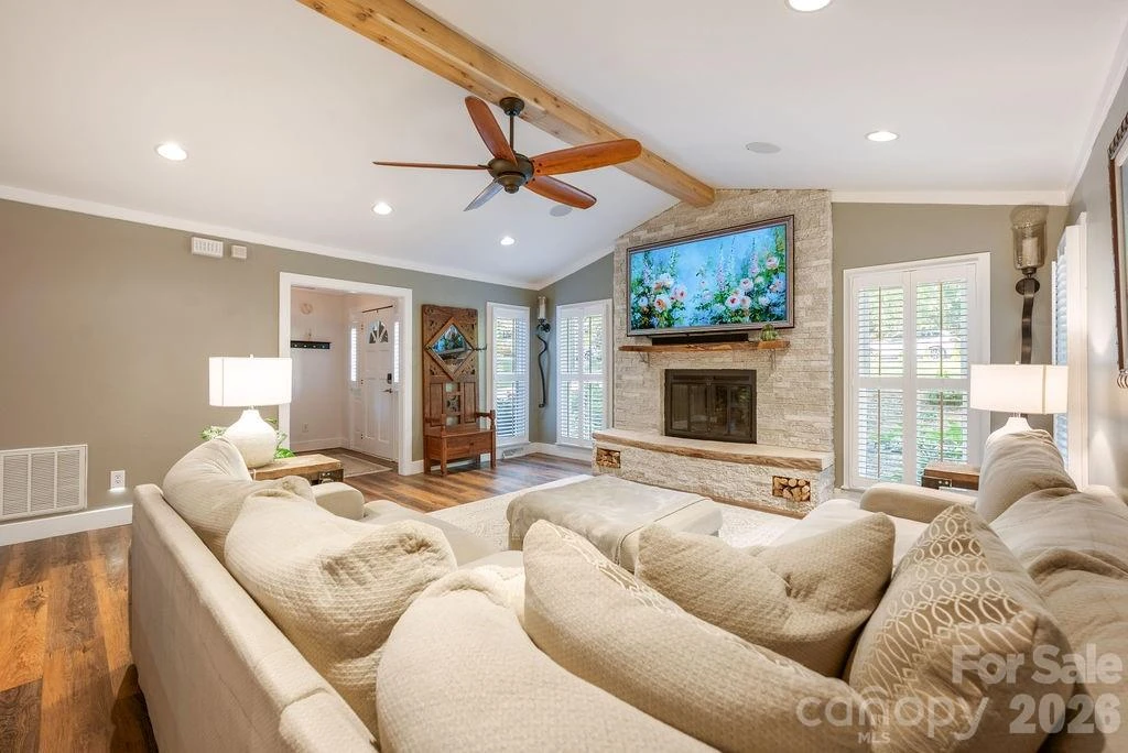 8038 Ritter Drive - Photo 9