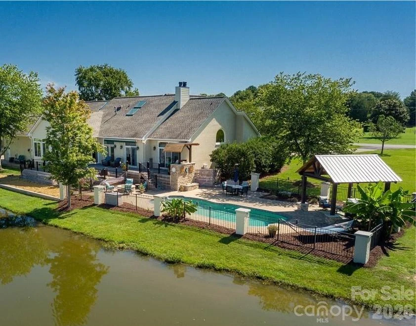 231 Pennington Road - Photo 4