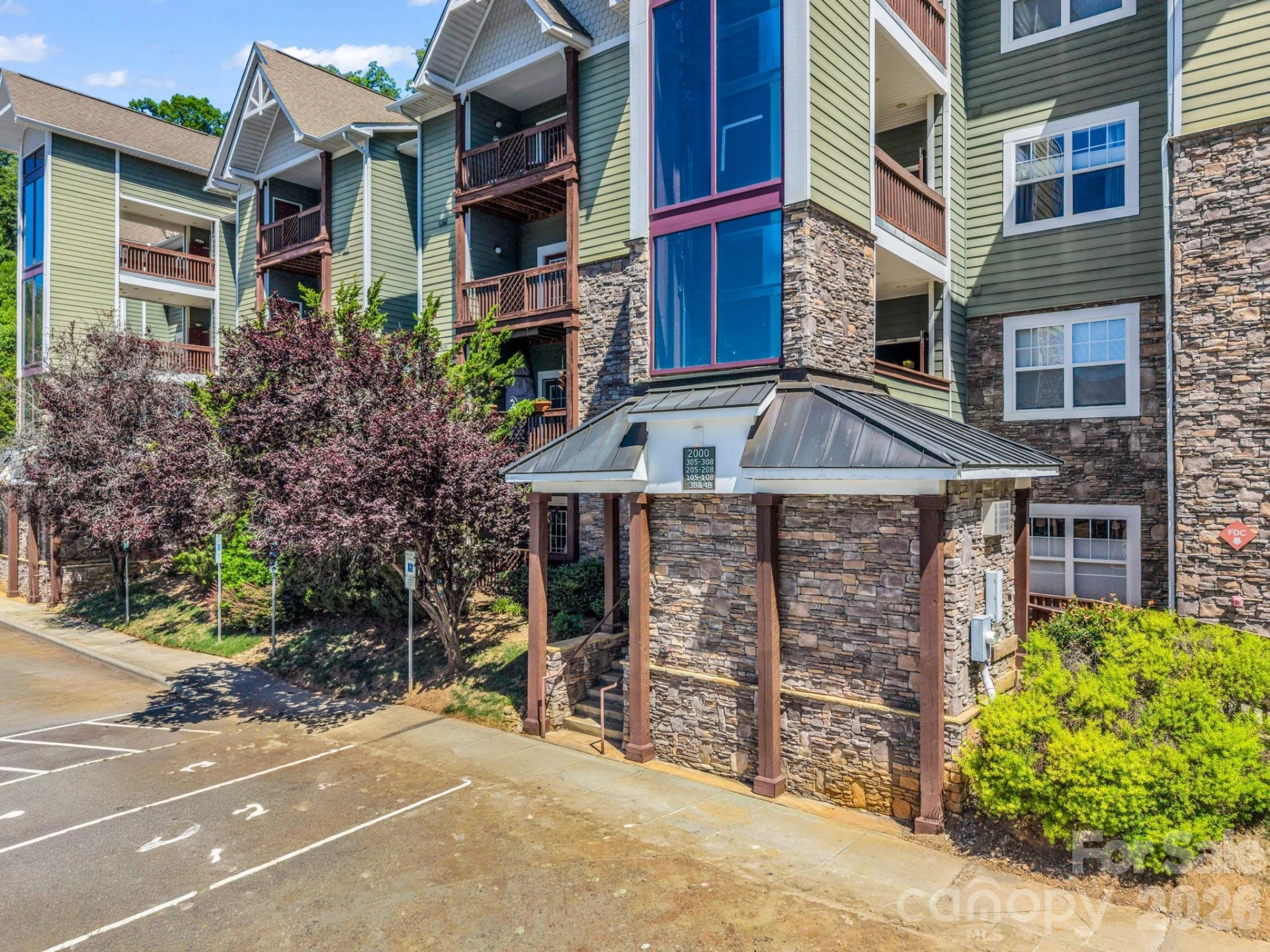 2000 Olde Eastwood Village Boulevard #3B - Photo 2