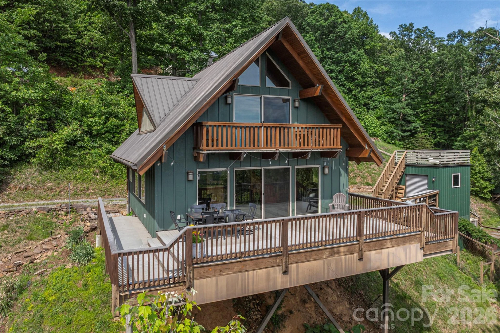 121 Mountainview Road - Photo 2