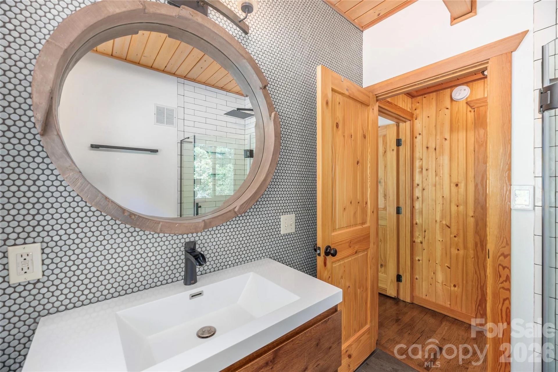 121 Mountainview Road - Photo 8