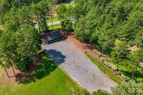 111 Lakefront Drive - Photo 8