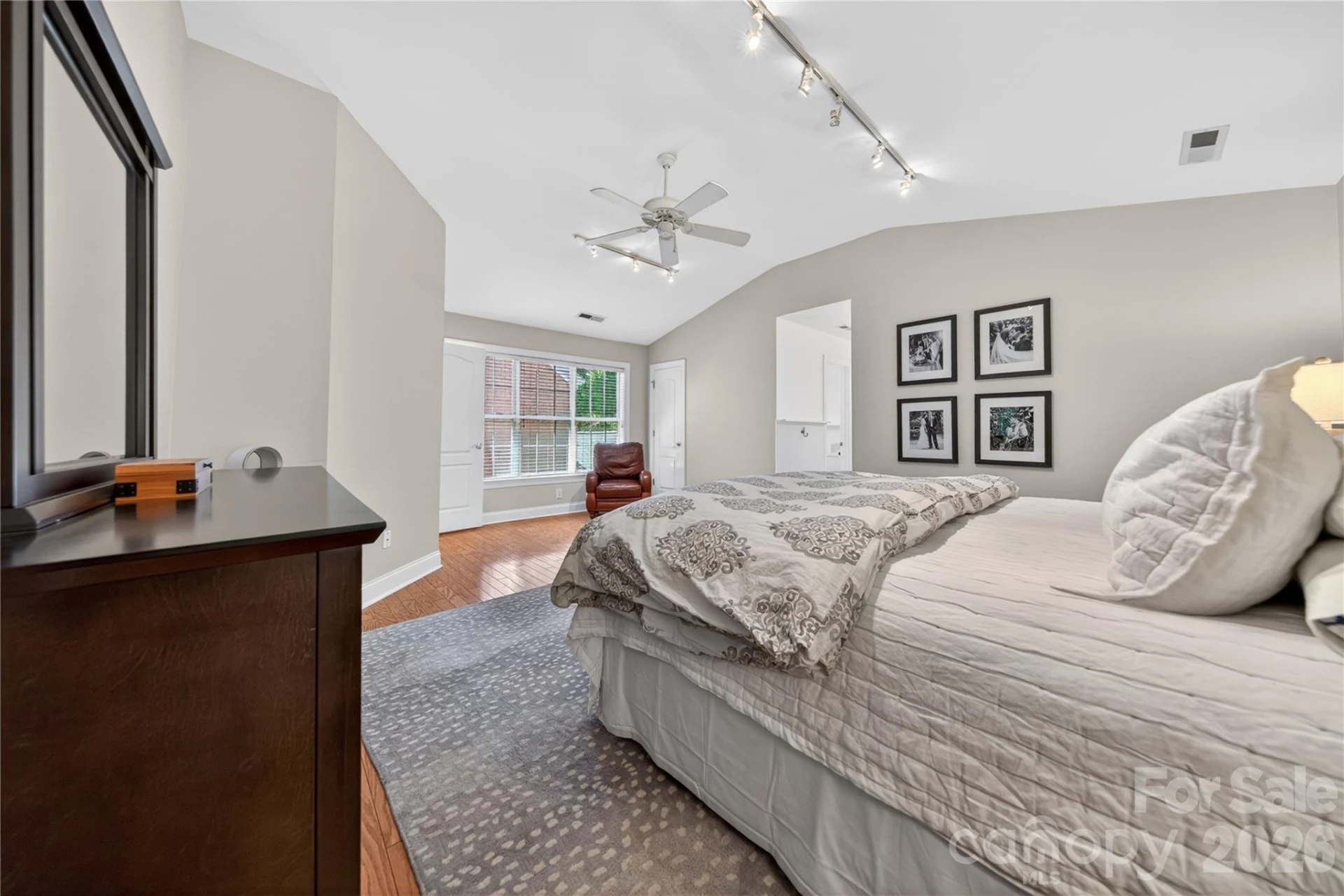 9024 Bonnie Briar Circle - Photo 16