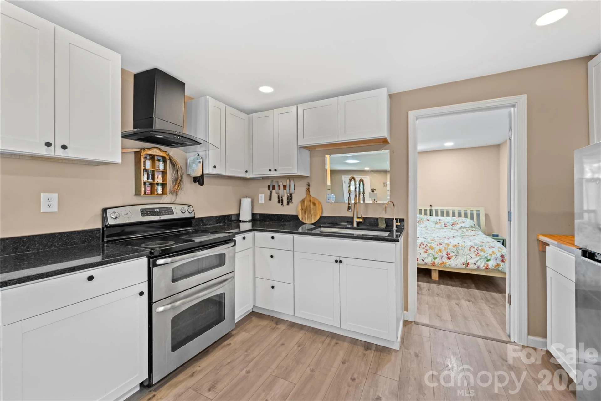 1 Detroit Avenue - Photo 5
