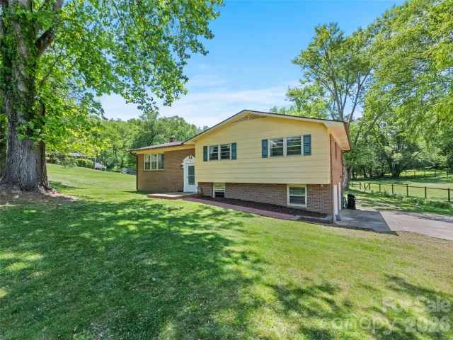 182 Fairway Hills Drive, Waynesville, NC, 28786
