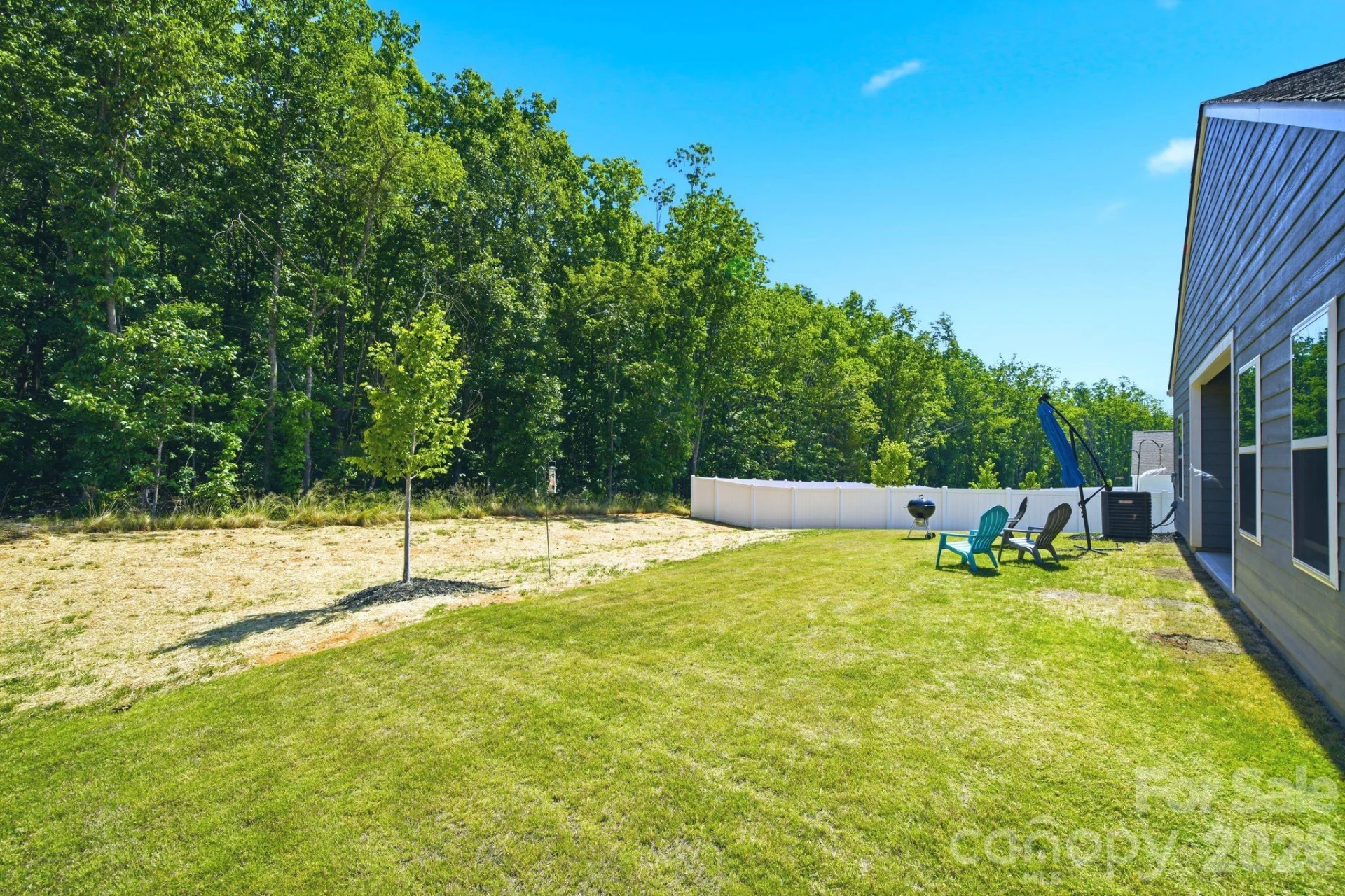 124 Sina Street - Photo 2