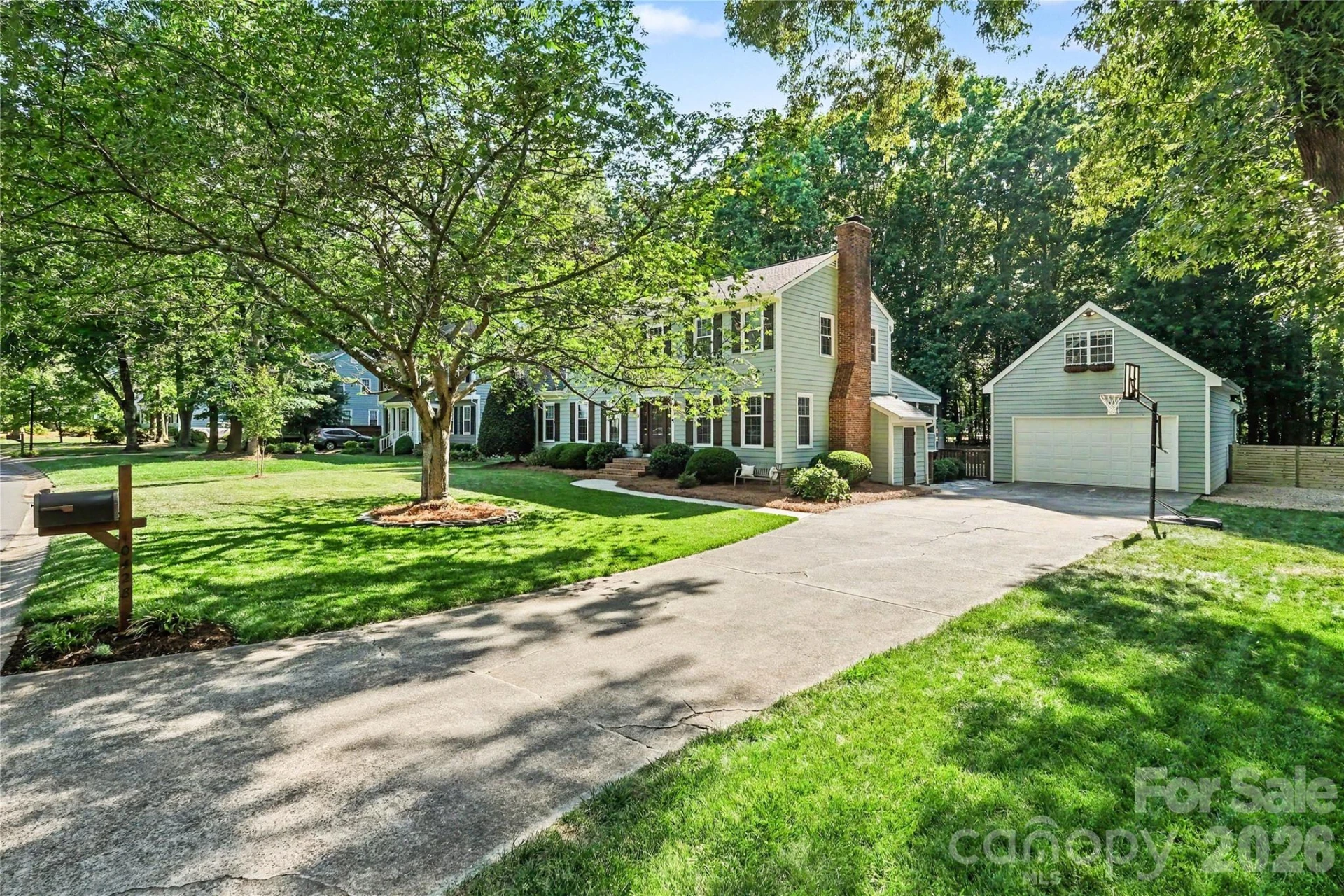 10428 Hall Drive - Photo 2