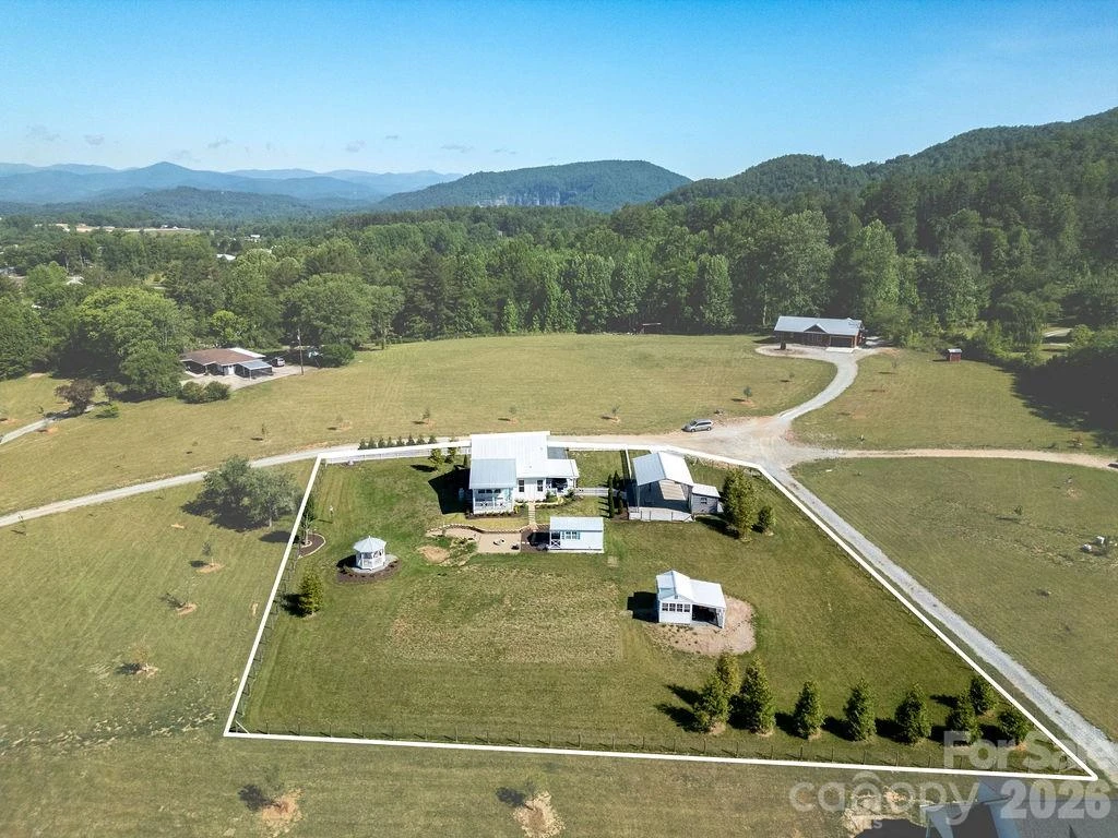 150 Brilliant Sky Road - Photo 32