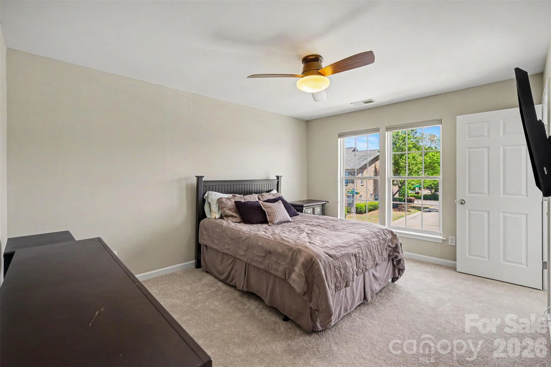 5938 Union Pacific Avenue - Photo 25