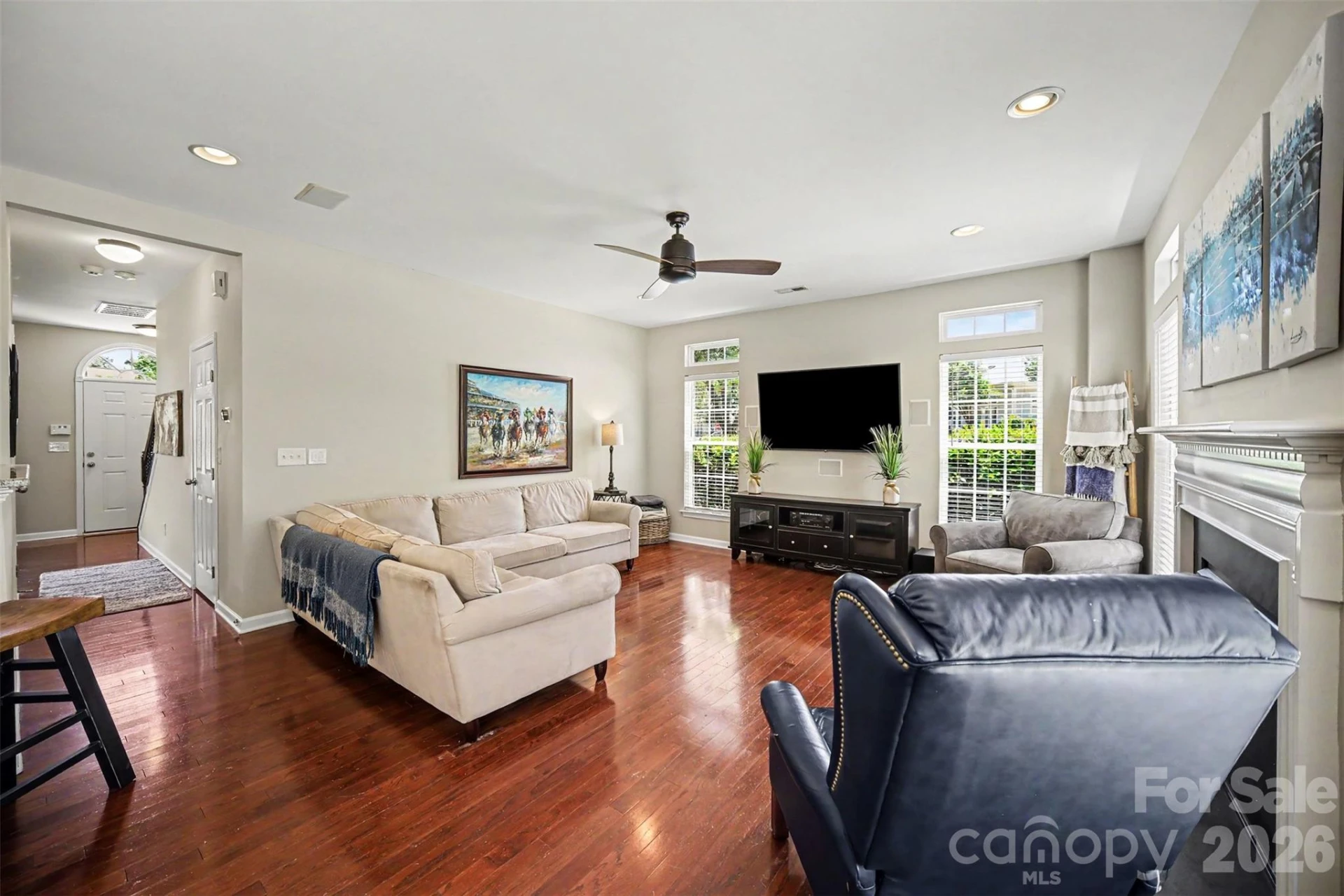 5938 Union Pacific Avenue - Photo 7