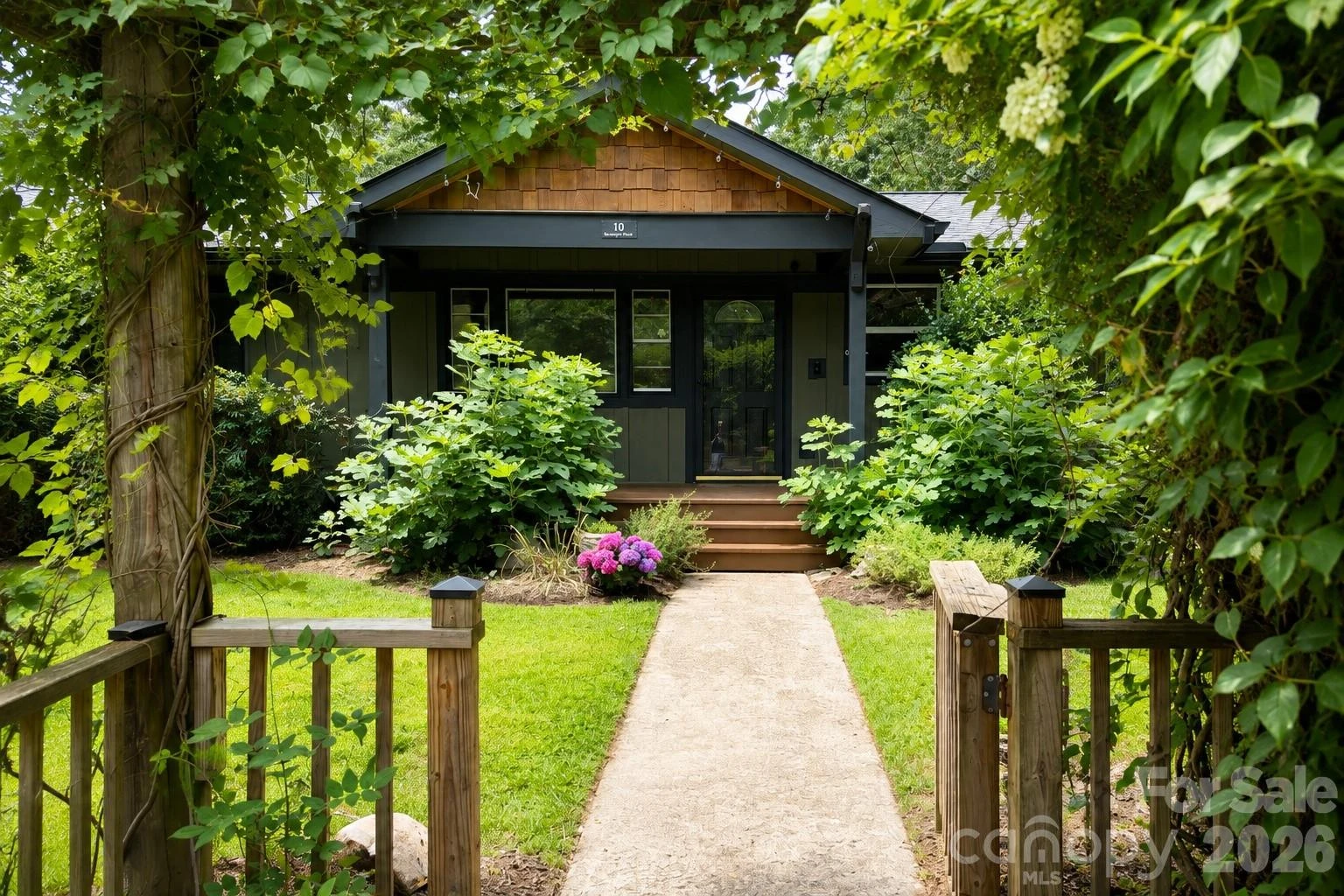 10 Davenport Place