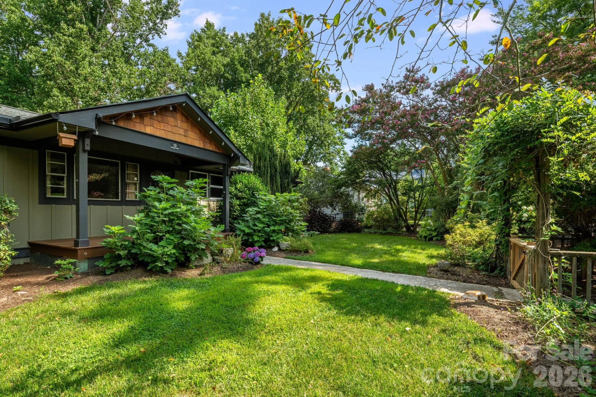 10 Davenport Place - Photo 3