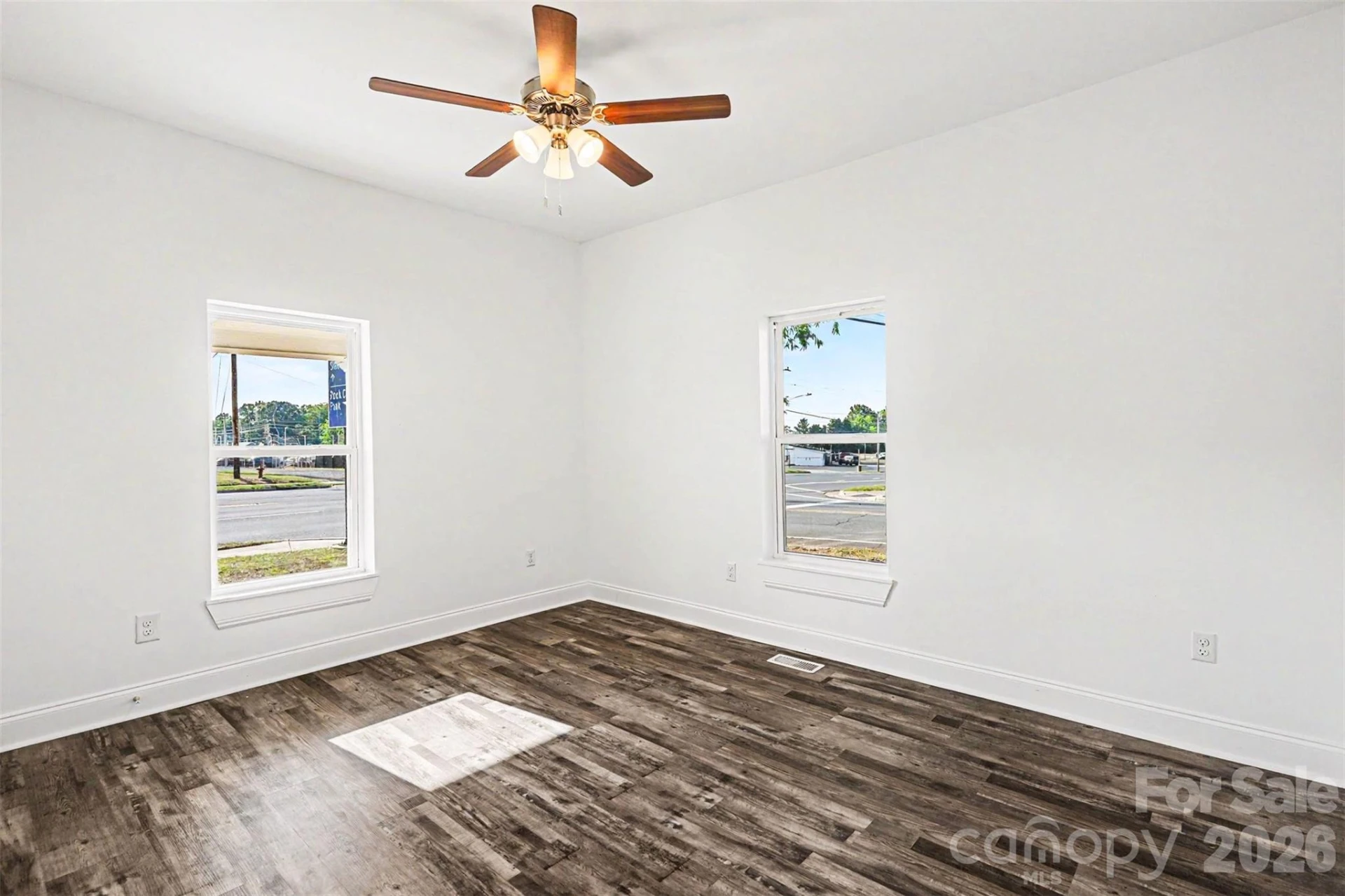 405 Aquadale Road - Photo 15