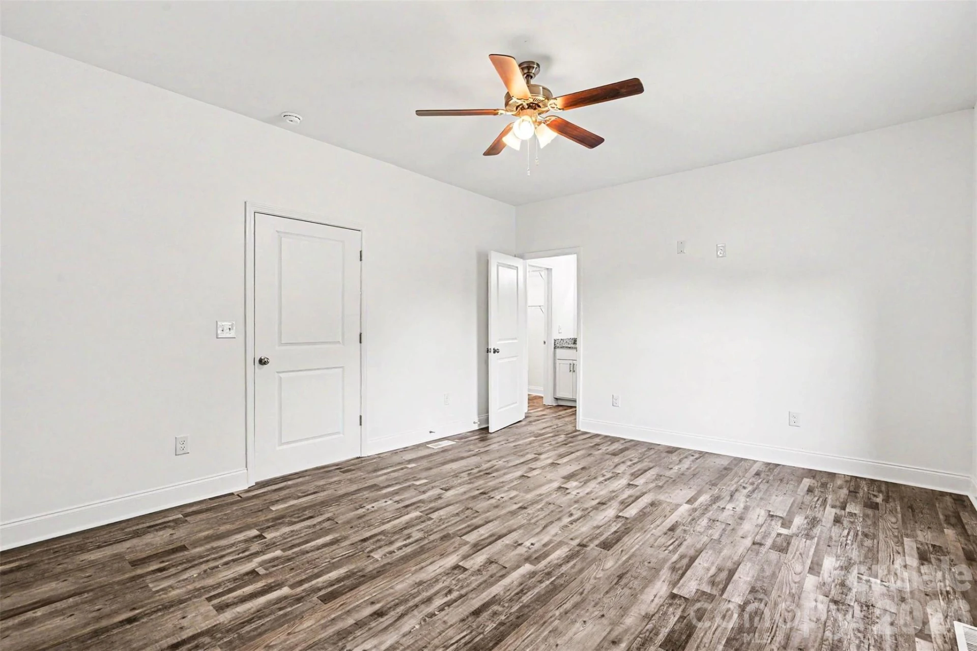 405 Aquadale Road - Photo 18