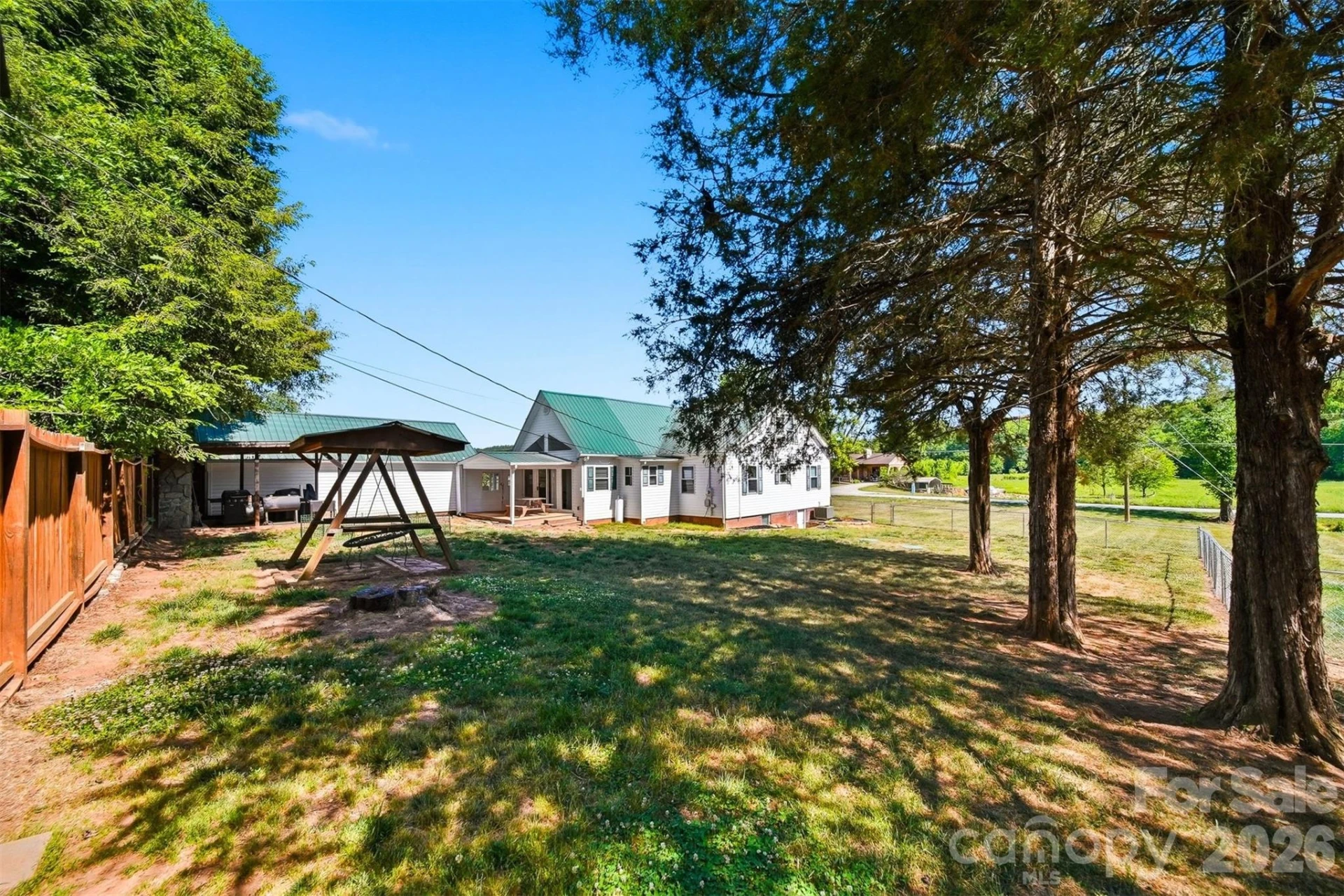 4039 Hartland Road - Photo 32