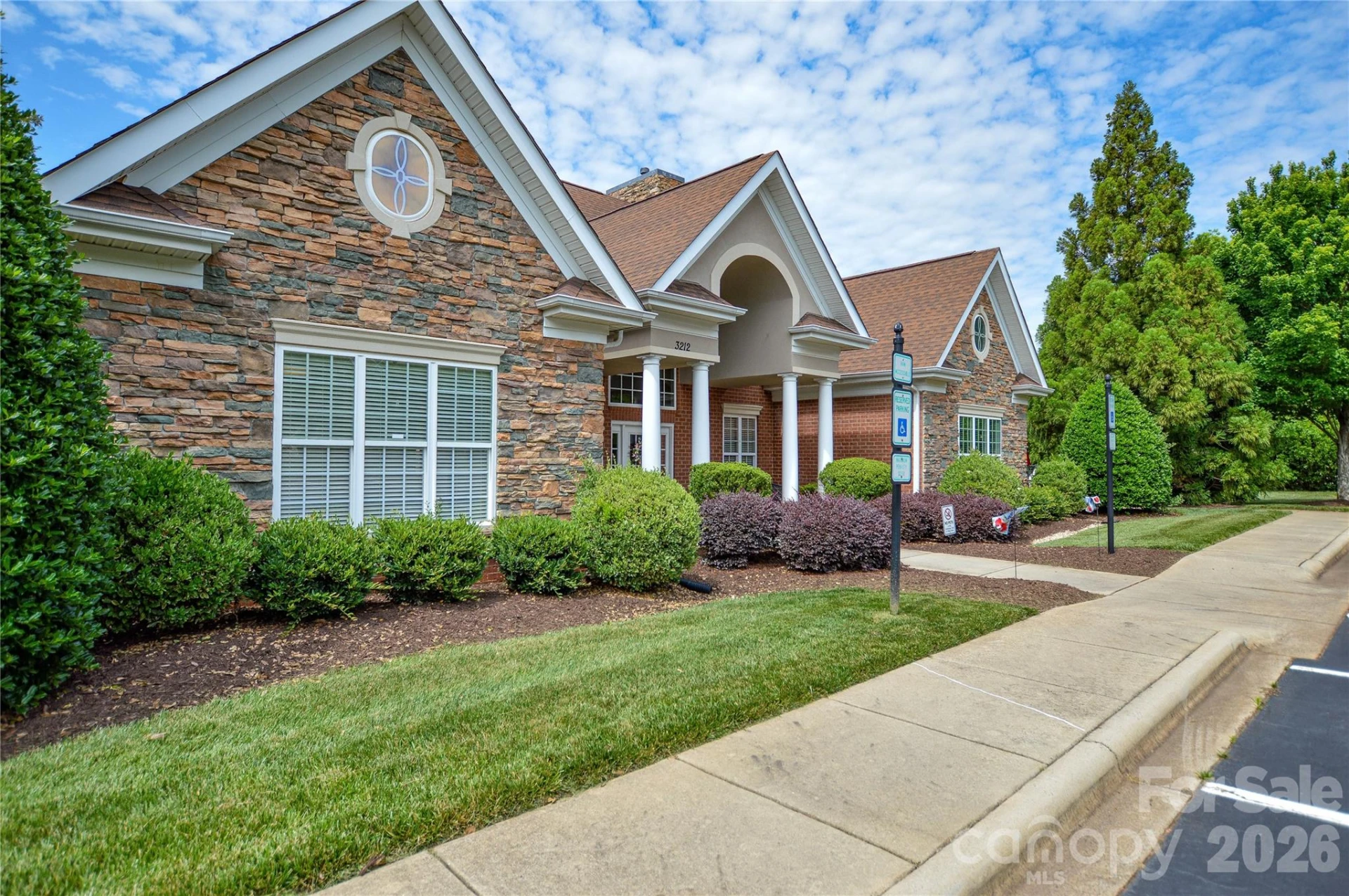 2249 Castle Court - Photo 35