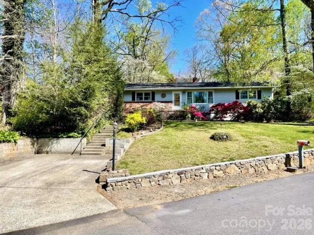 213 Park Lane, Black Mountain, NC, 28711