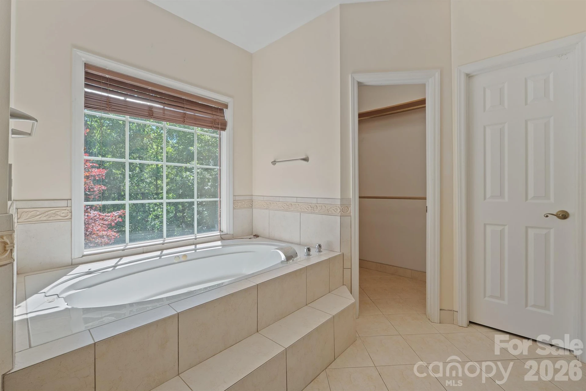 381 Lake Forest Drive - Photo 26