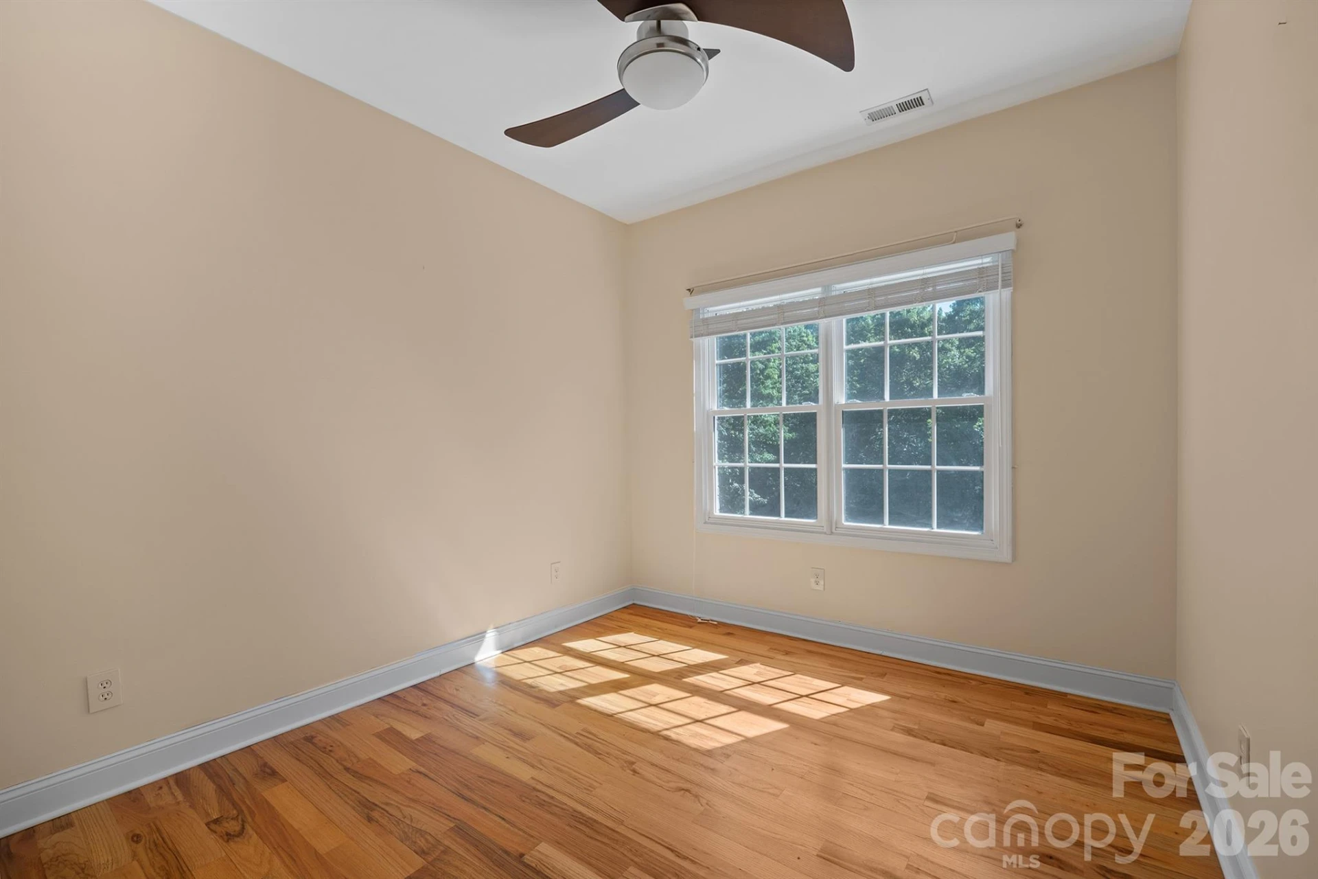 381 Lake Forest Drive - Photo 32