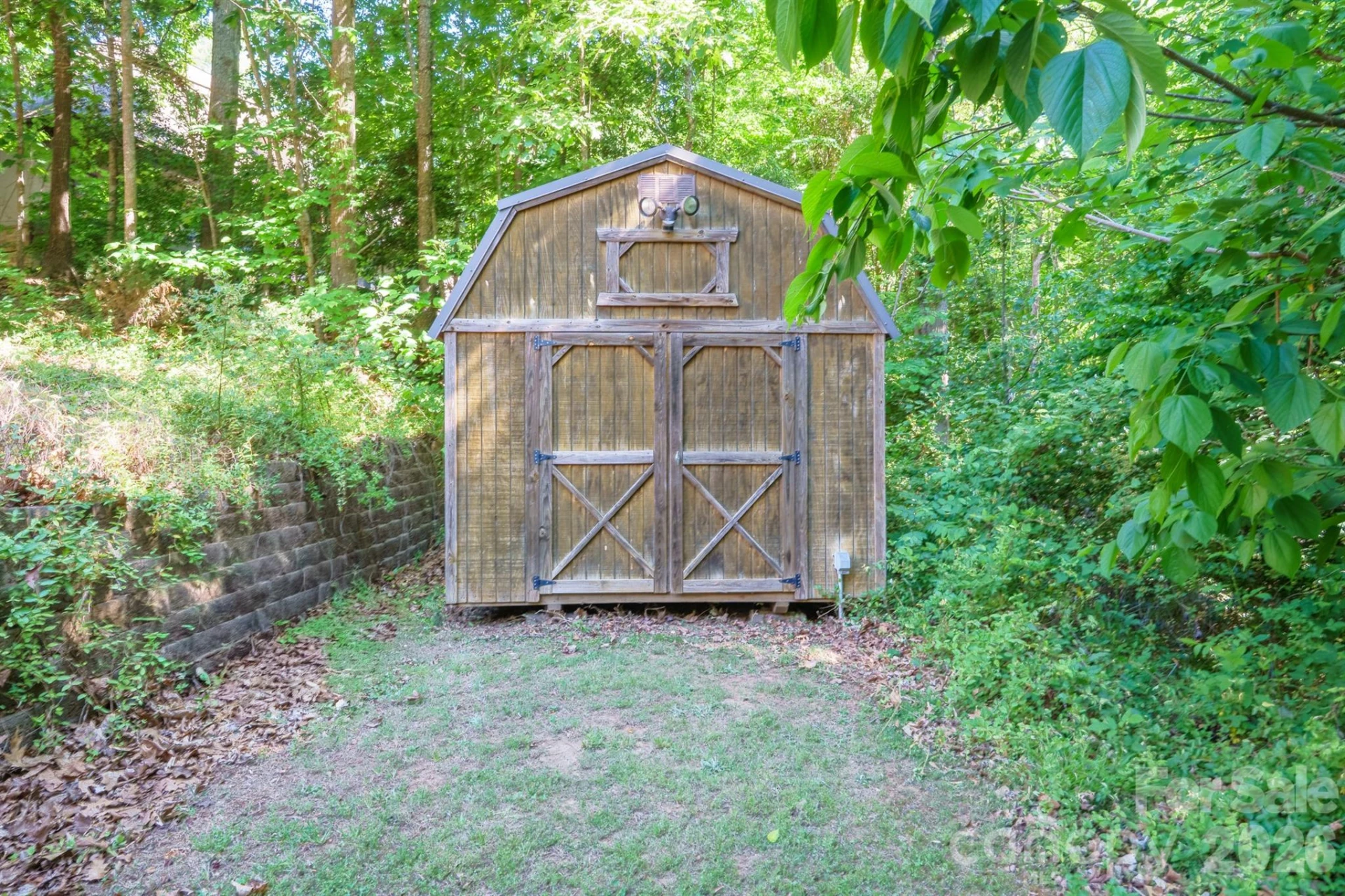 381 Lake Forest Drive - Photo 40