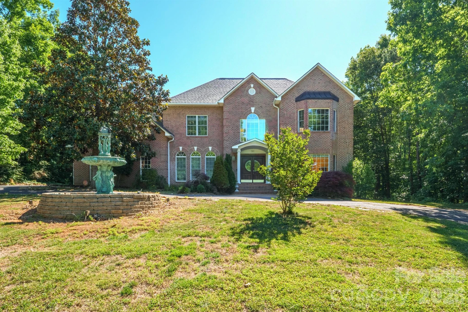 381 Lake Forest Drive - Photo 6