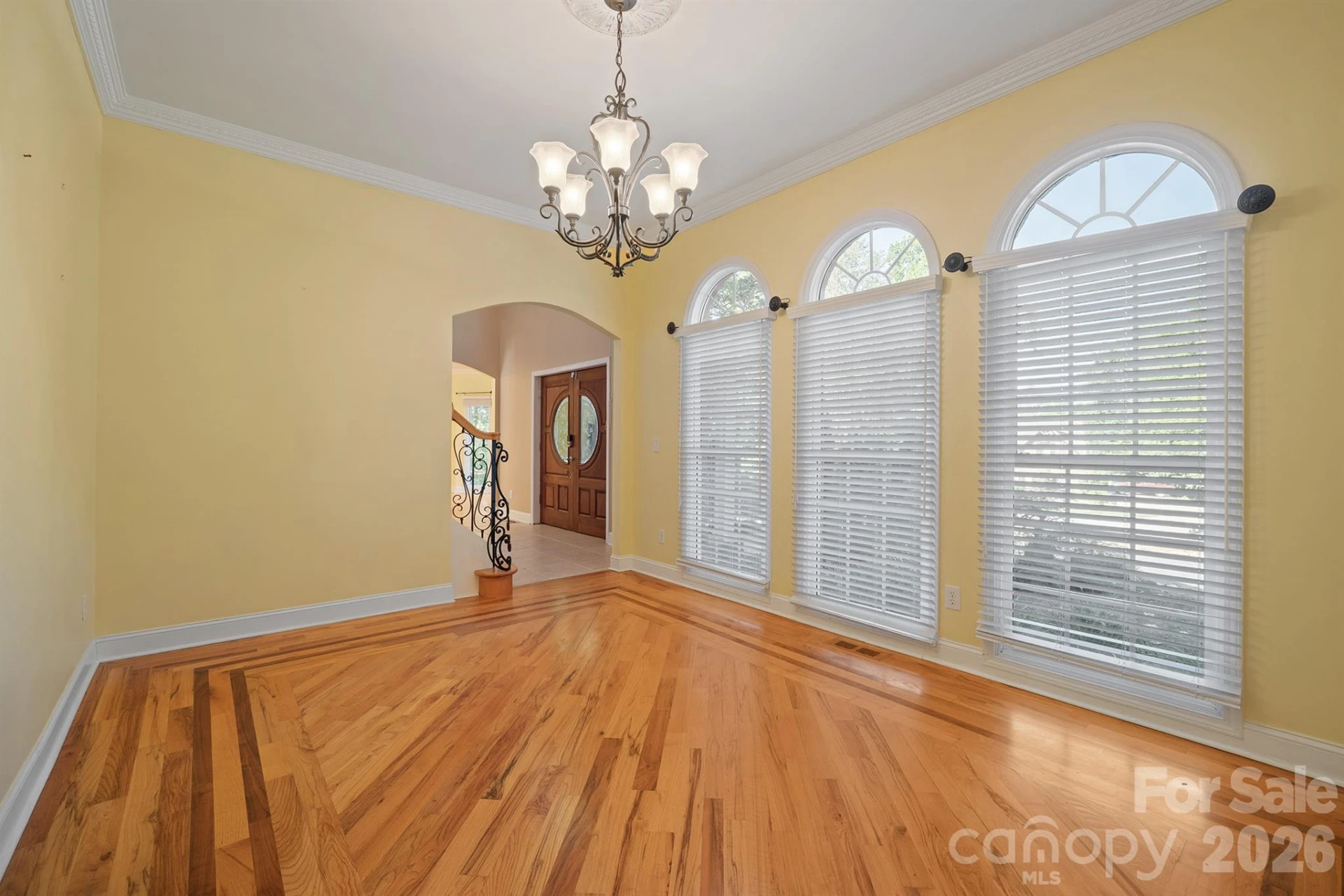 381 Lake Forest Drive - Photo 9