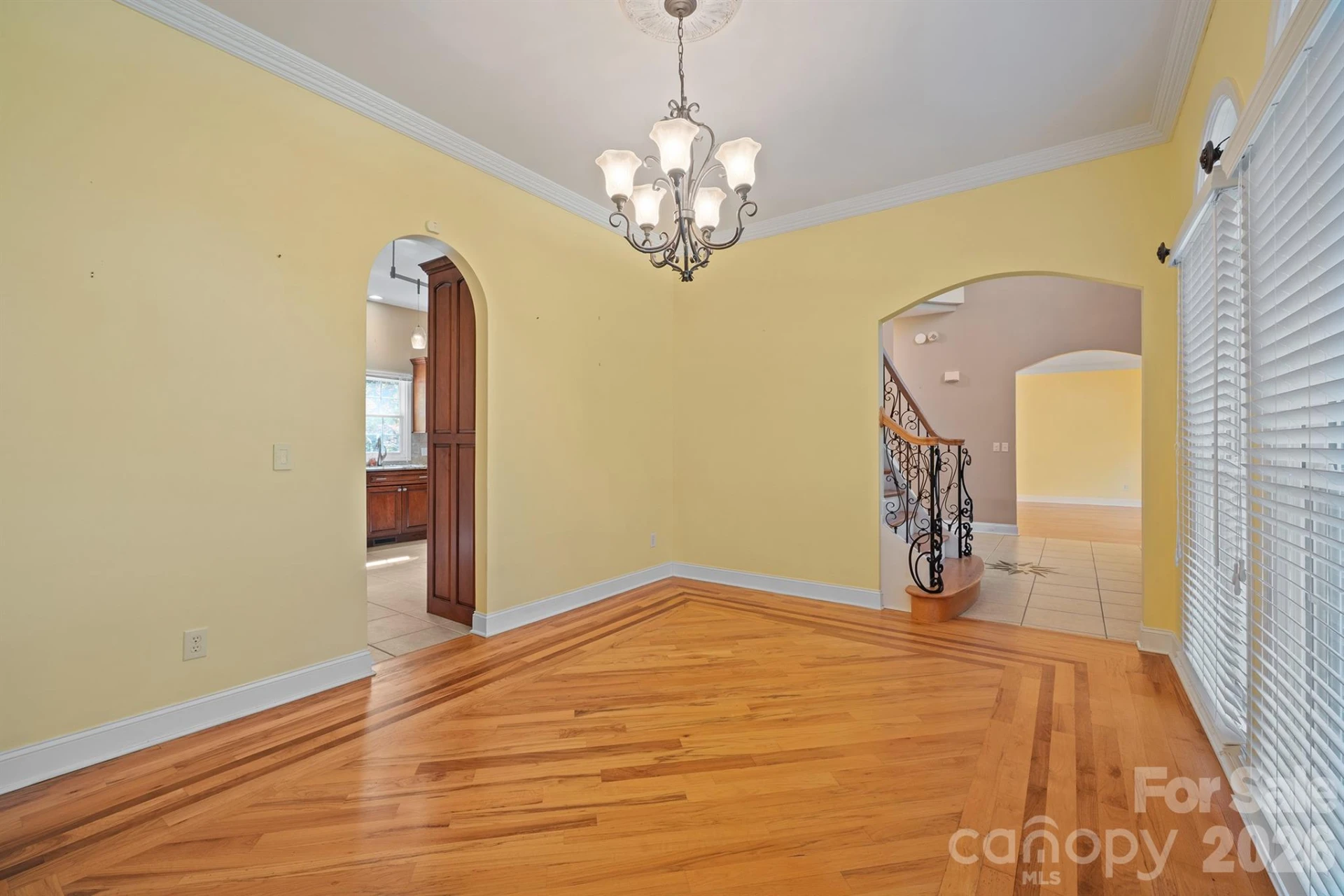 381 Lake Forest Drive - Photo 10
