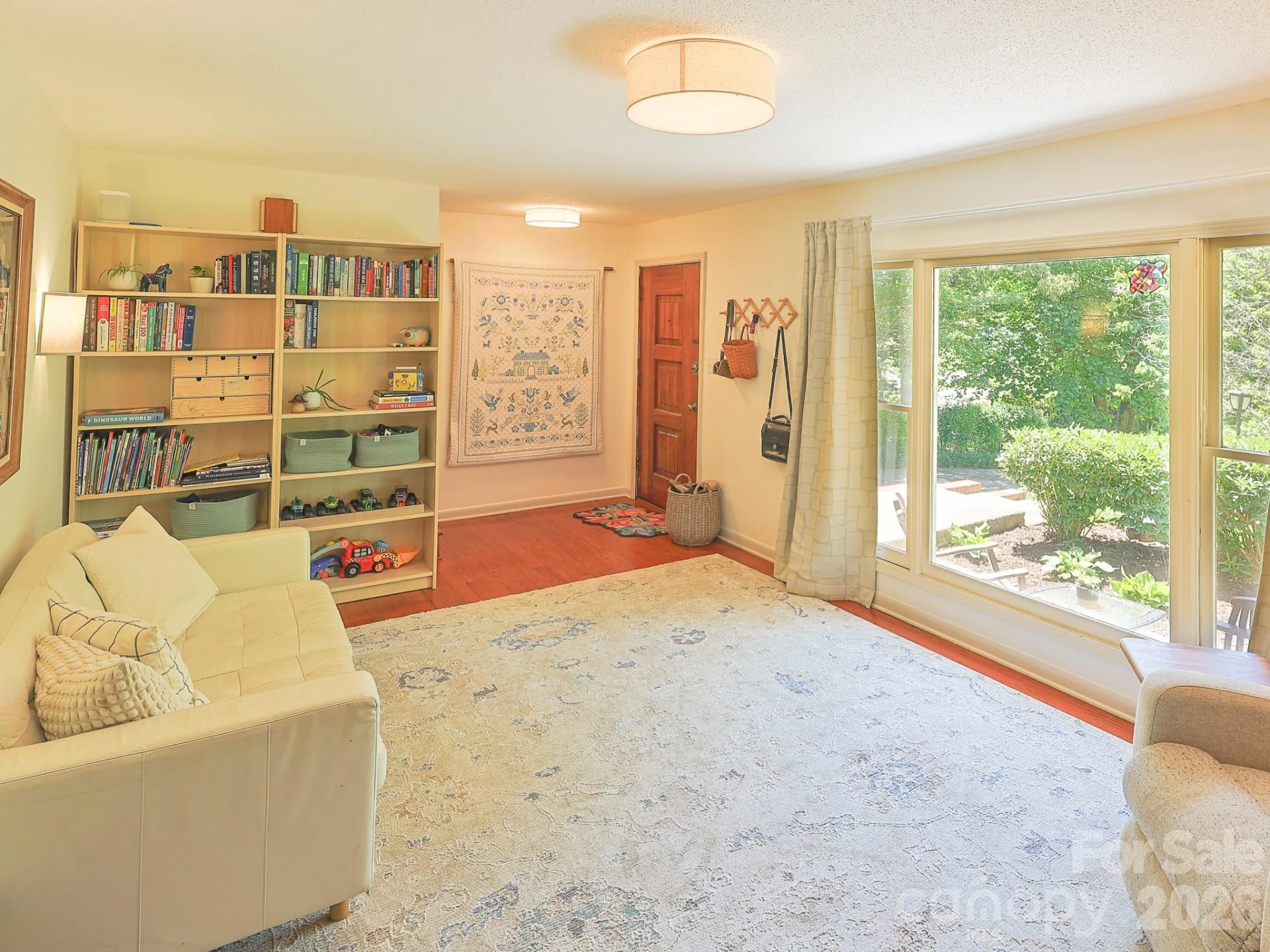 378 Dillingham Circle - Photo 5
