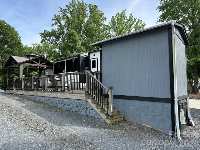 133 Marina Drive, New London, NC, 28127