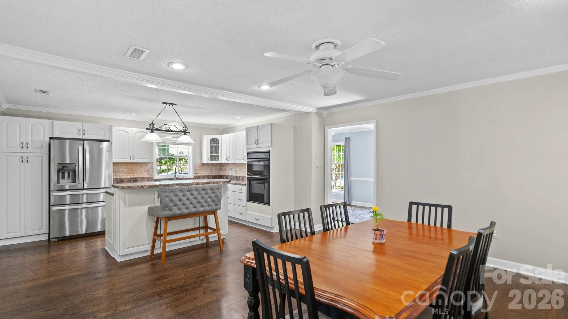 9608 Watergate Road - Photo 8