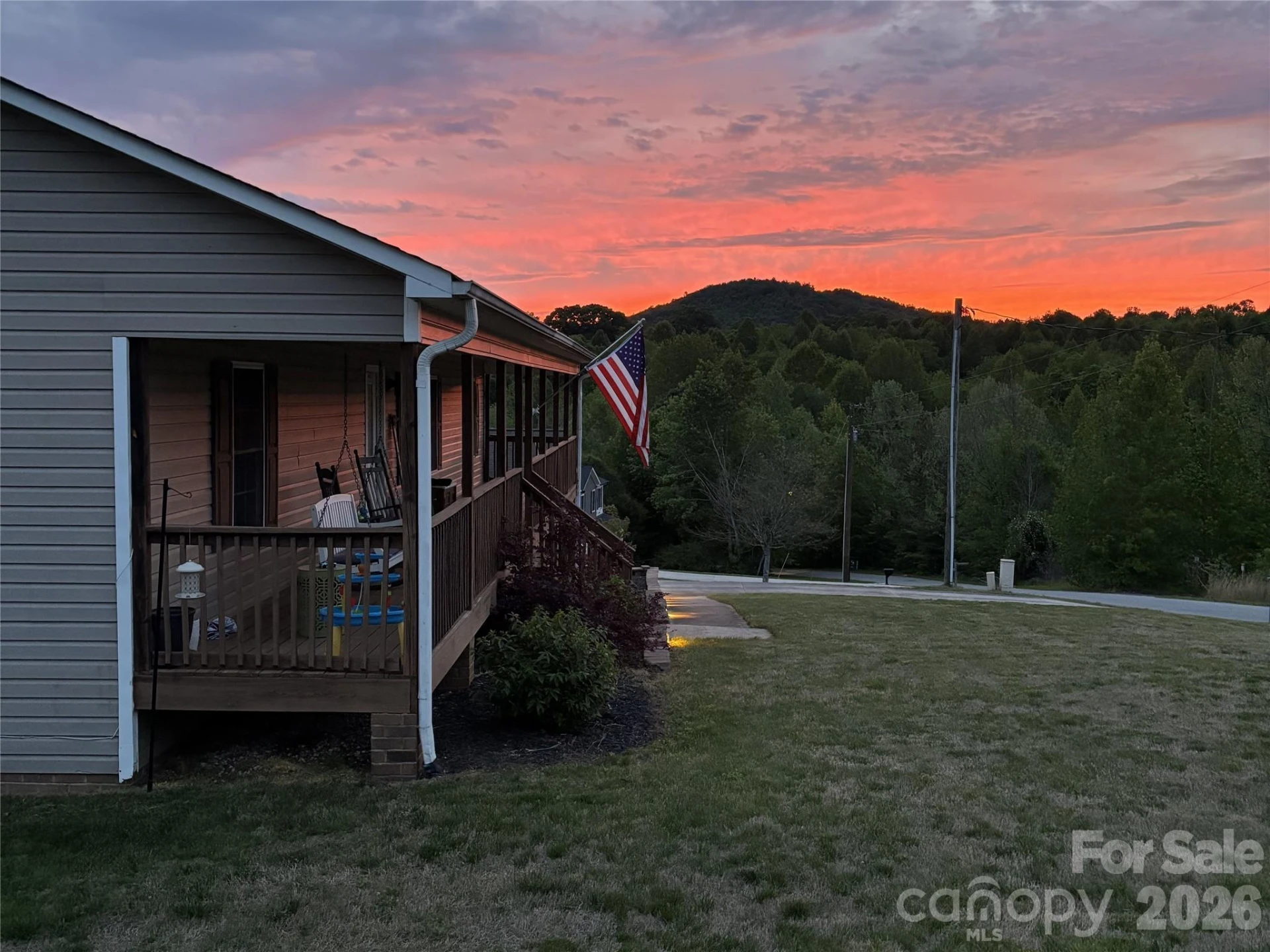 2311 Merts Way - Photo 2