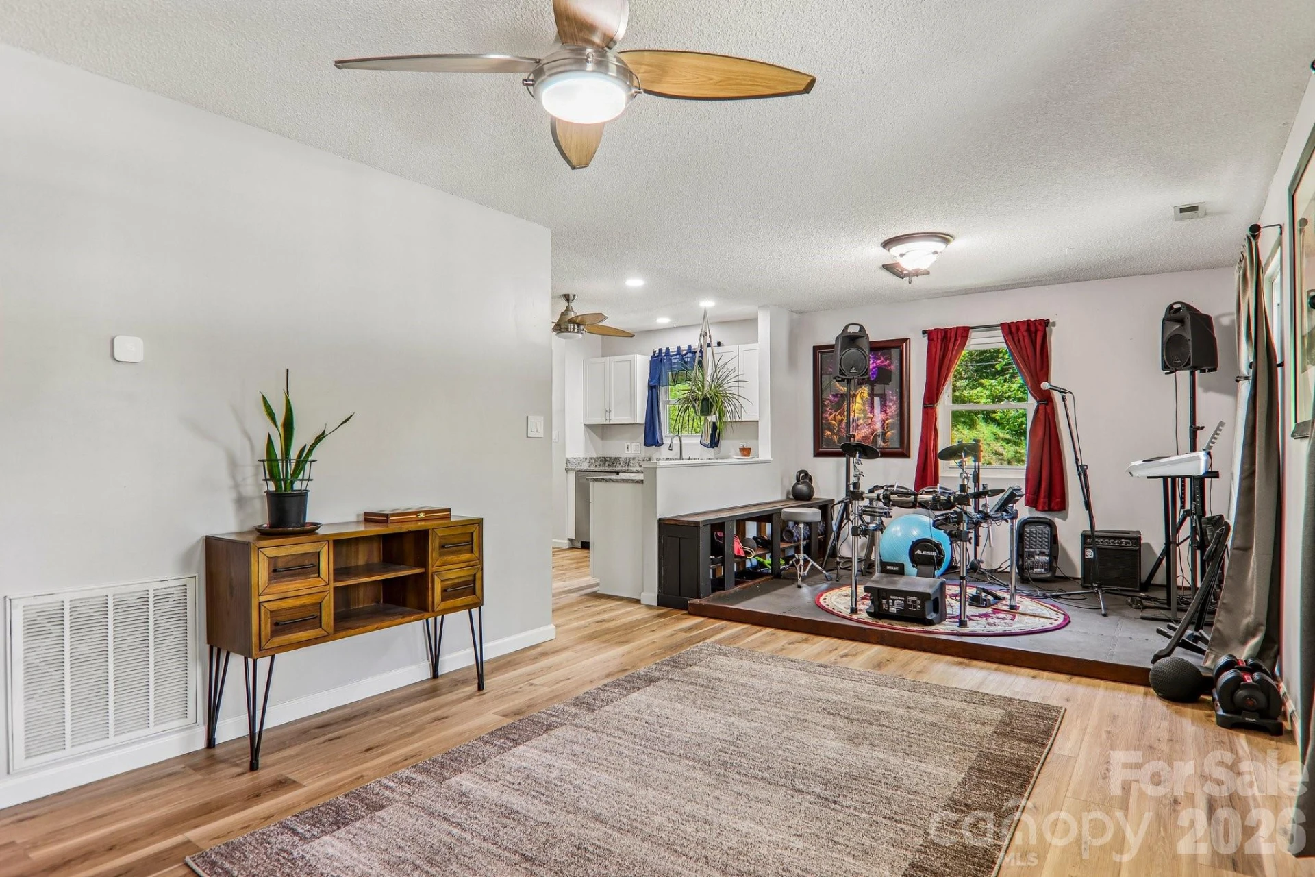 133 Highland Street - Photo 4