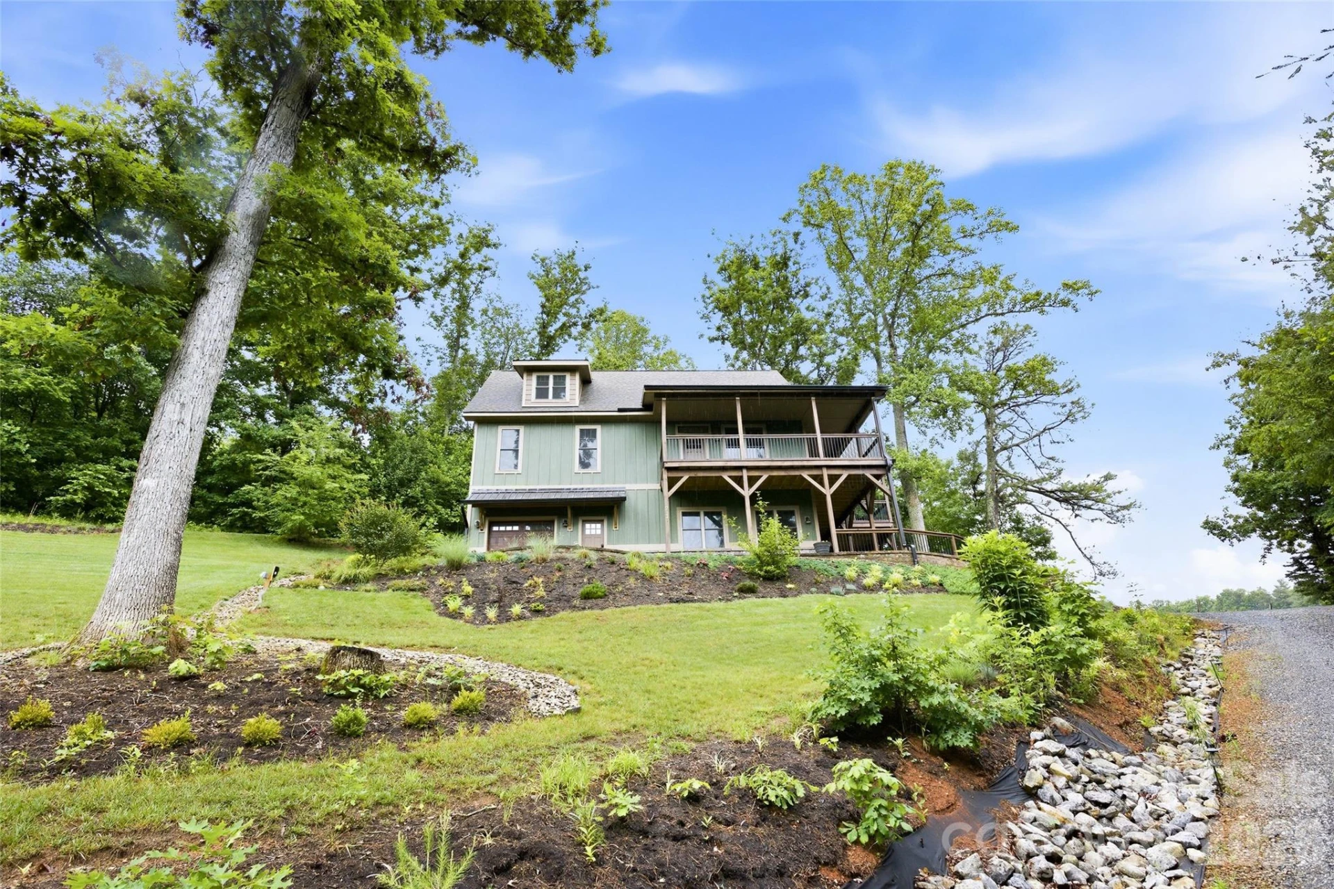 211 Wimbledon Court - Photo 2