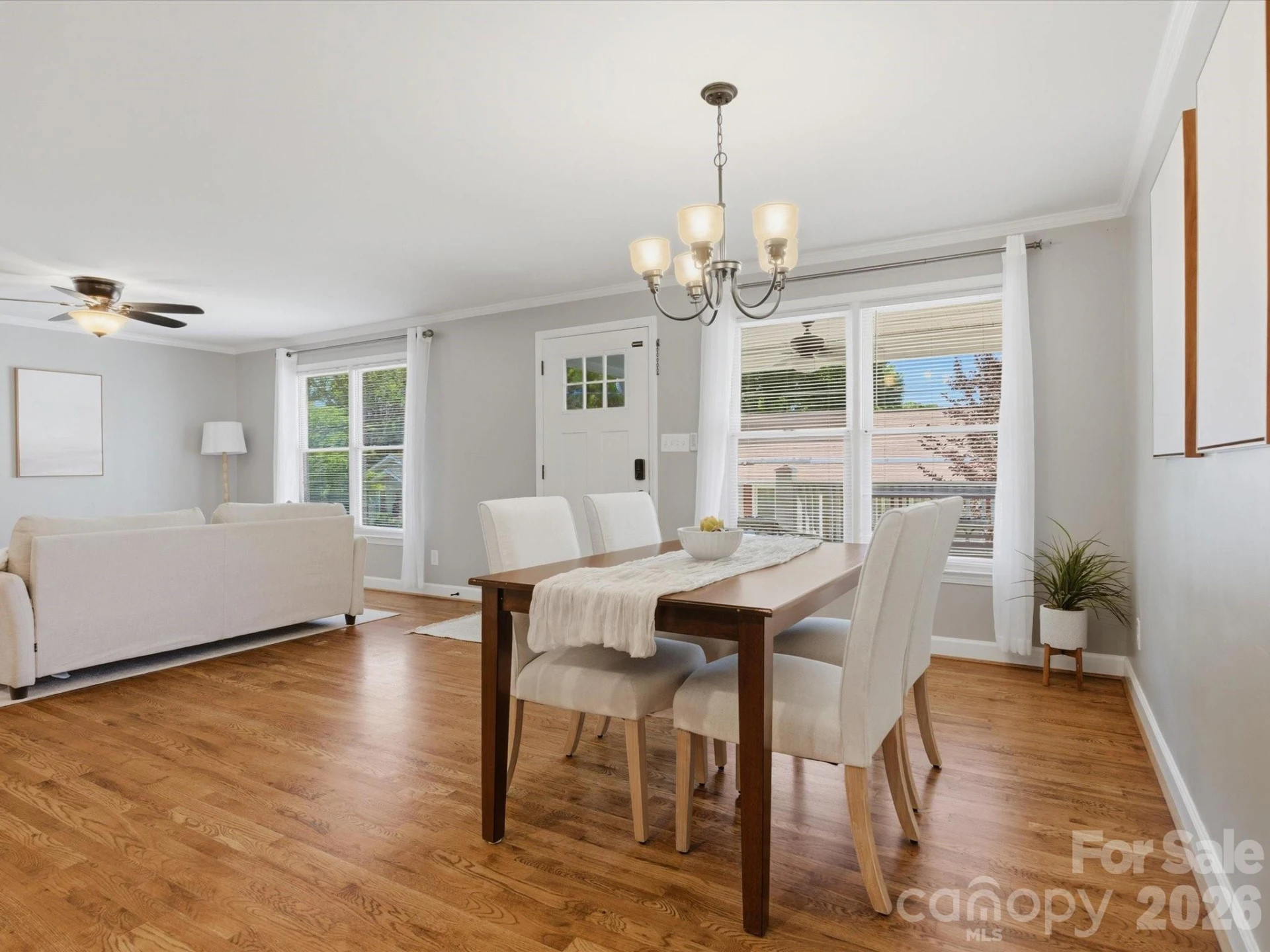 303 Sidney Johnson Street - Photo 8
