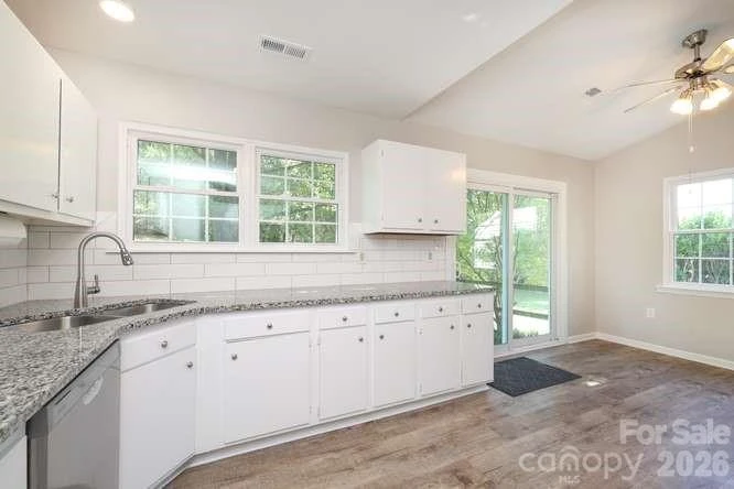 14011 Eden Court - Photo 12
