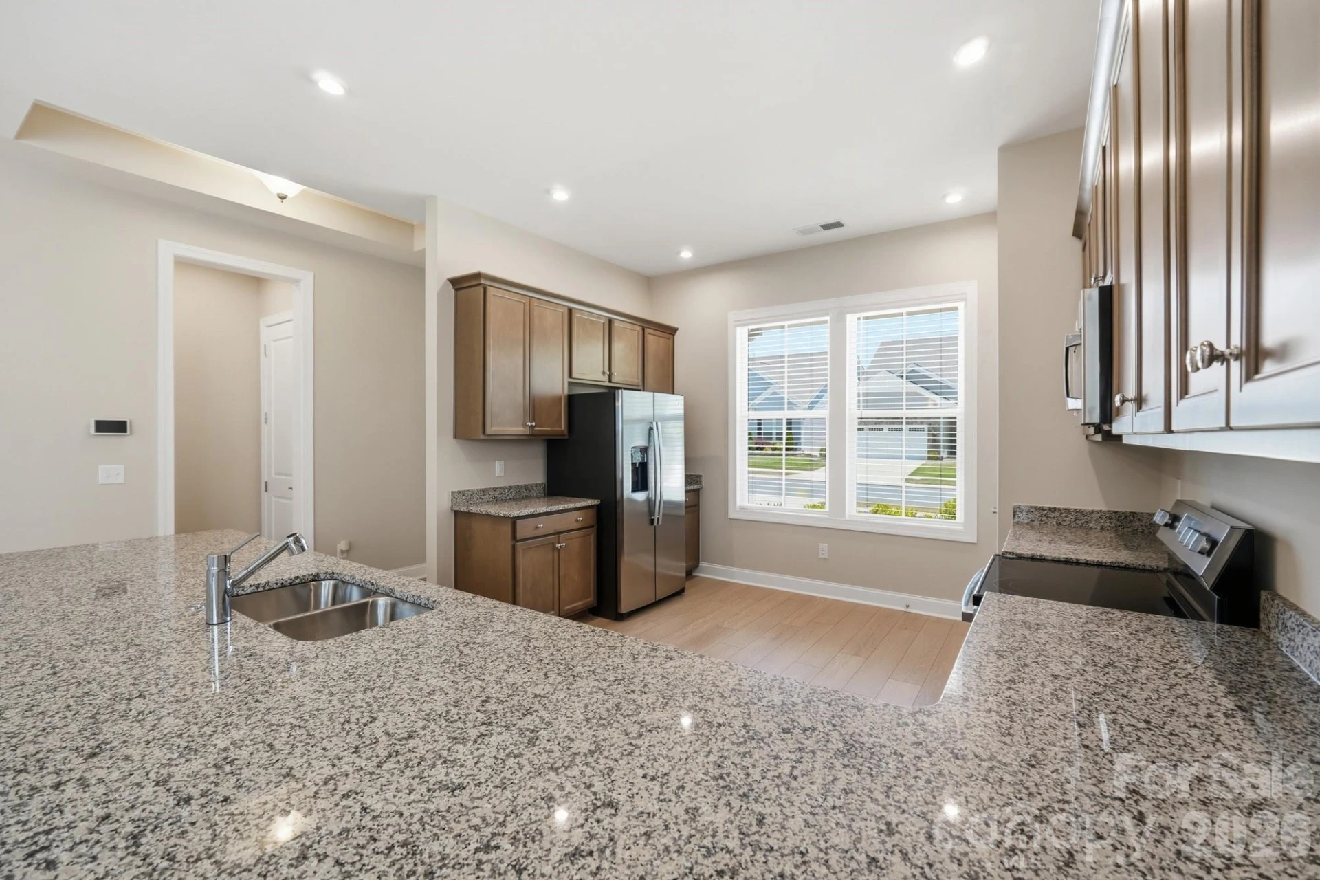 1009 Ballyfin Way - Photo 7