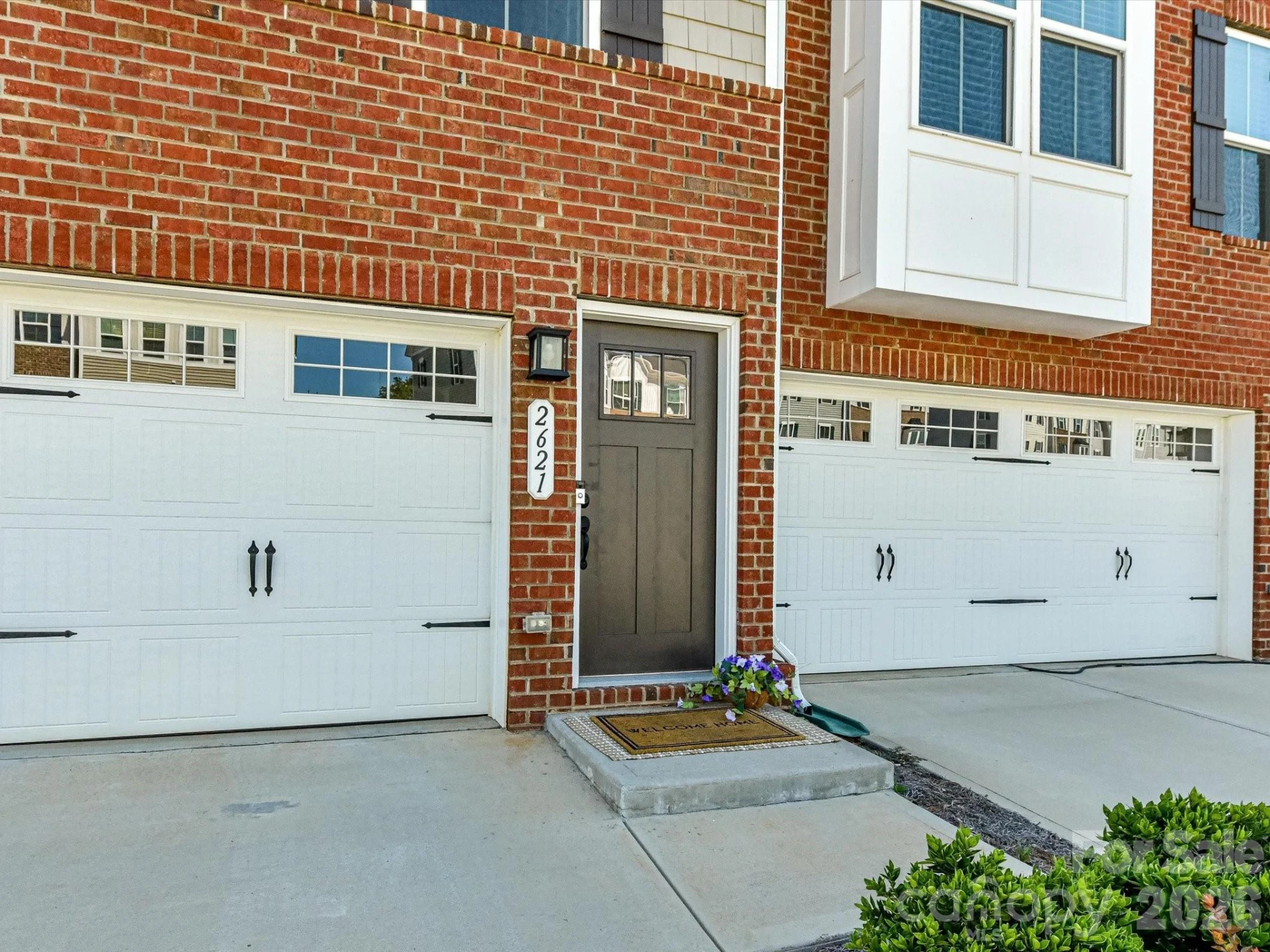 2621 Grantham Place Drive - Photo 3