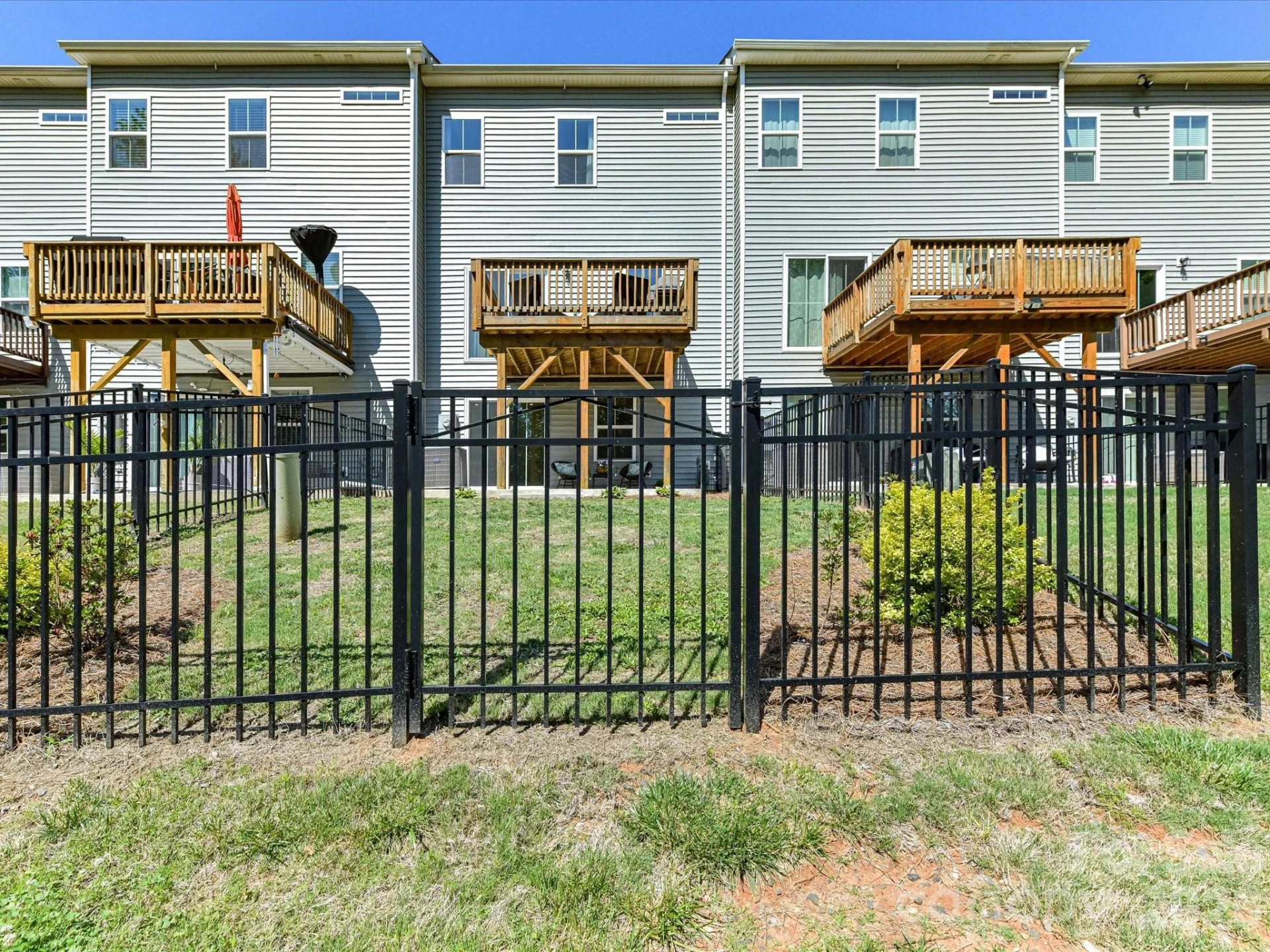 2621 Grantham Place Drive - Photo 39