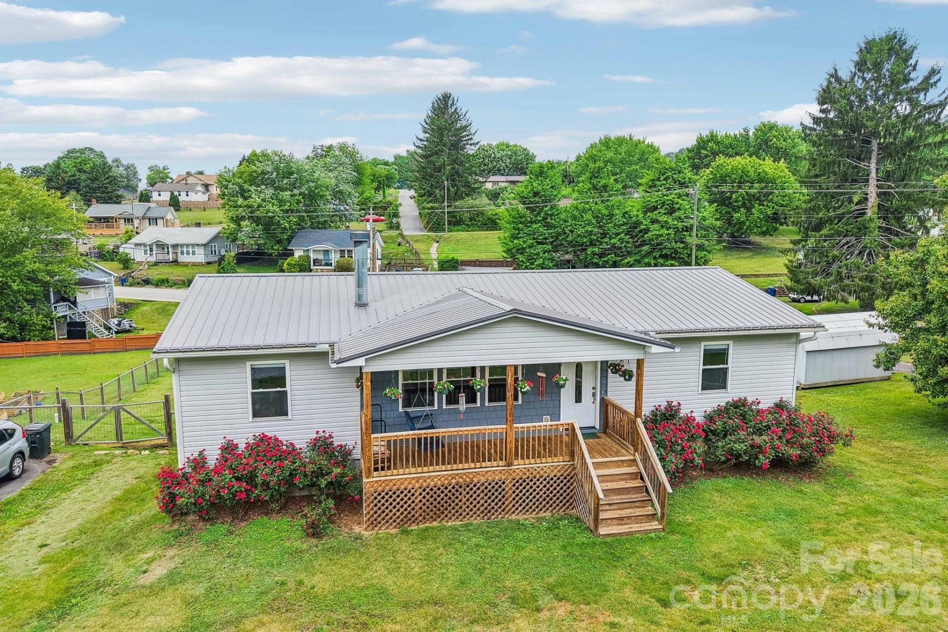 527 Trammell Avenue - Photo 2
