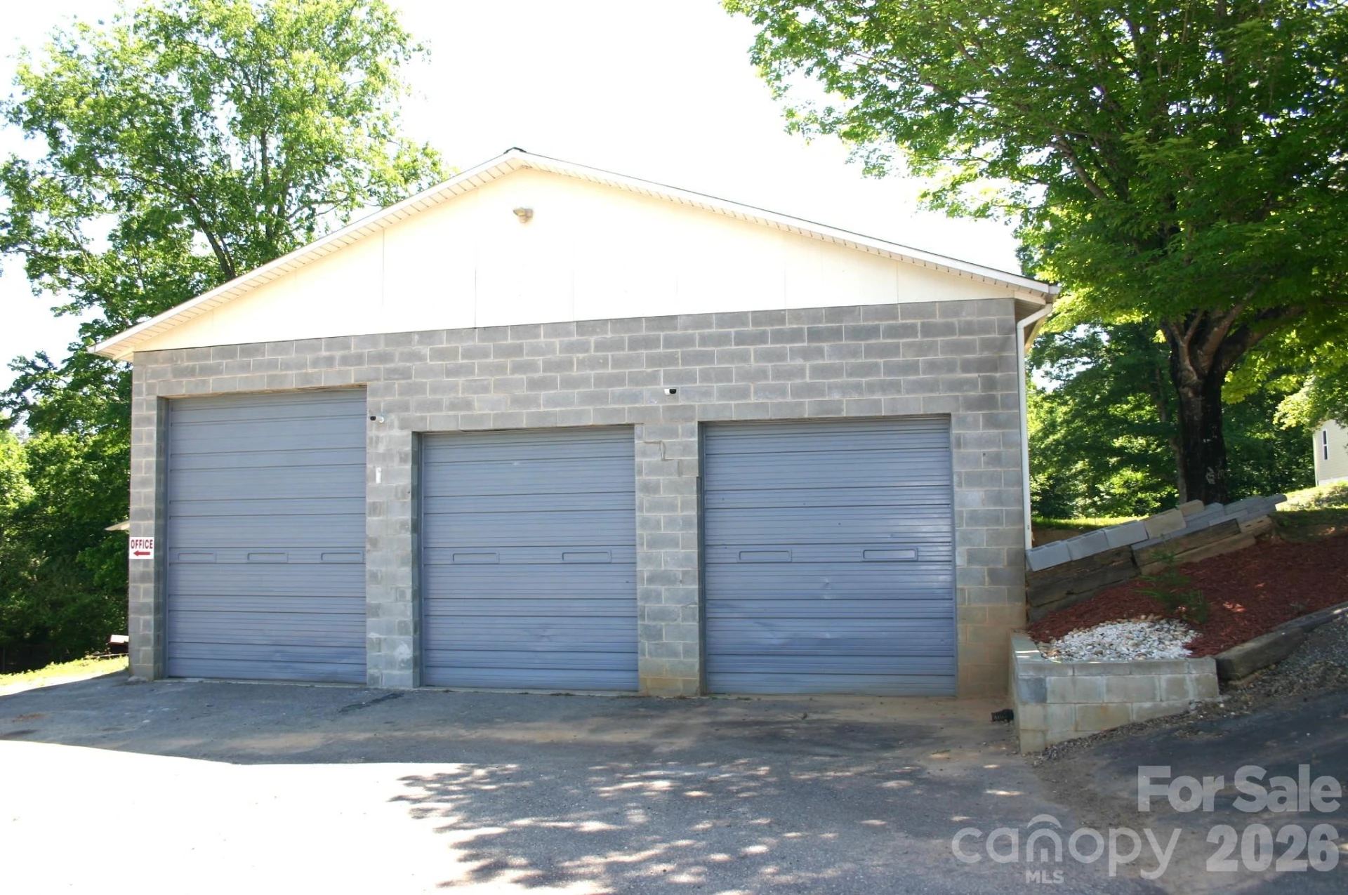 2295 Shady Grove Road - Photo 41