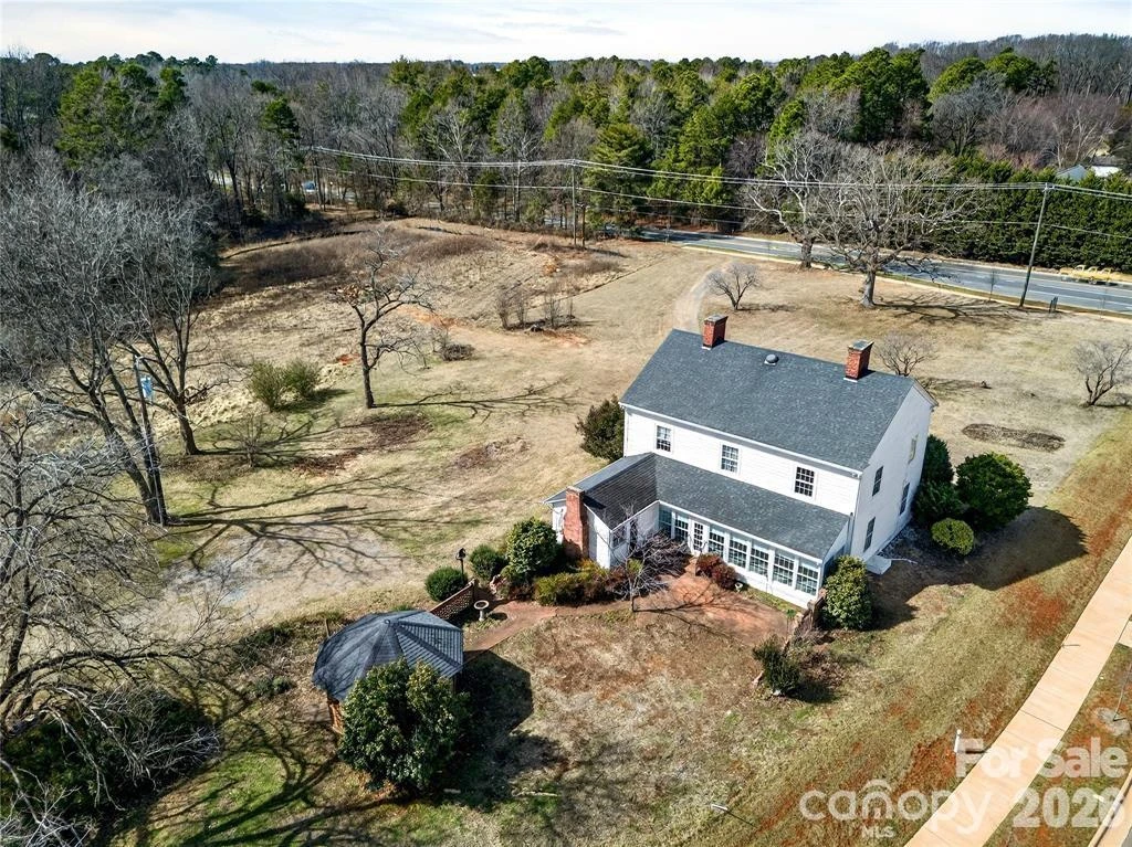 11124 Eastfield Road - Photo 5