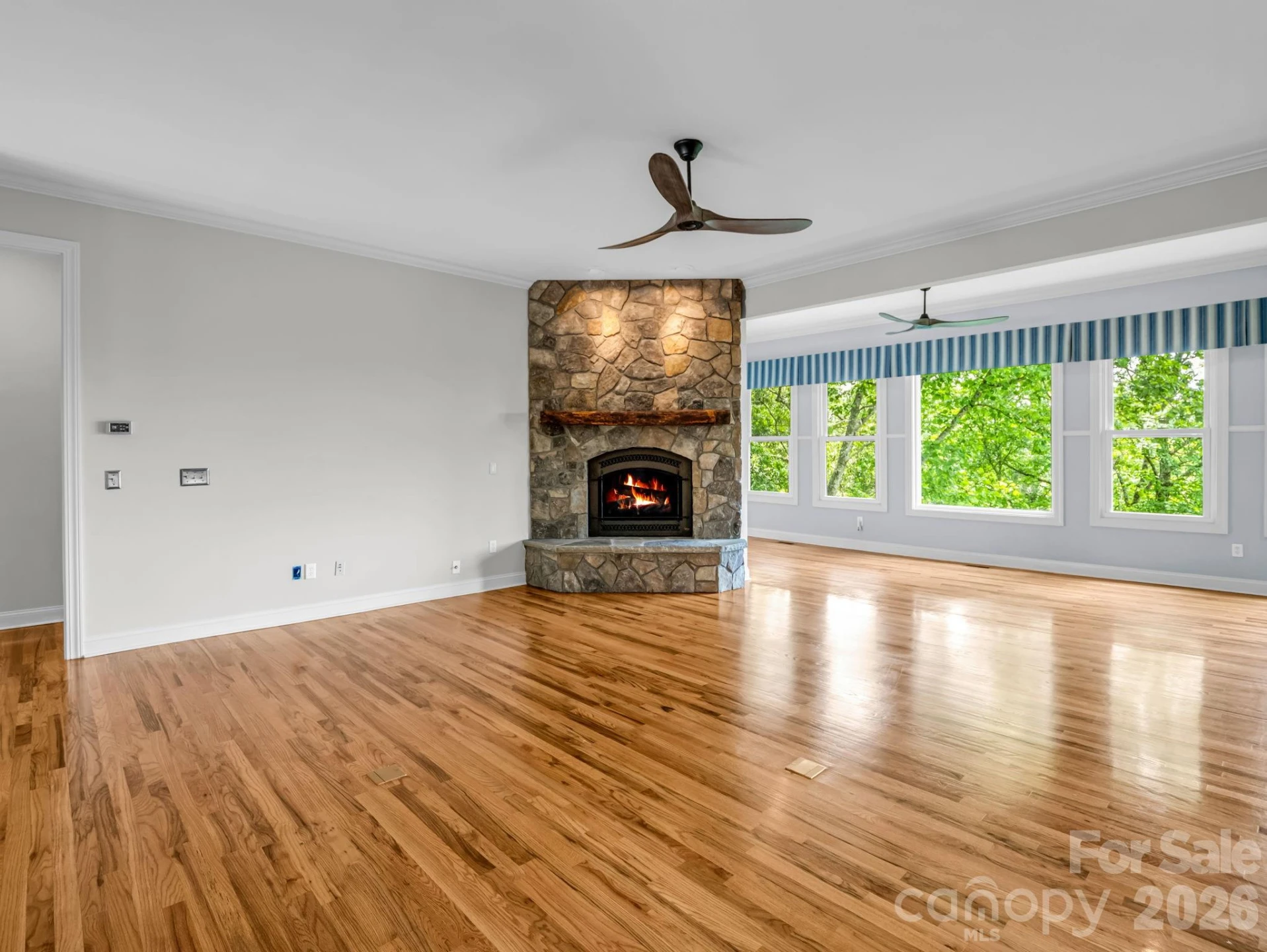 241 Dvdegi Court - Photo 11