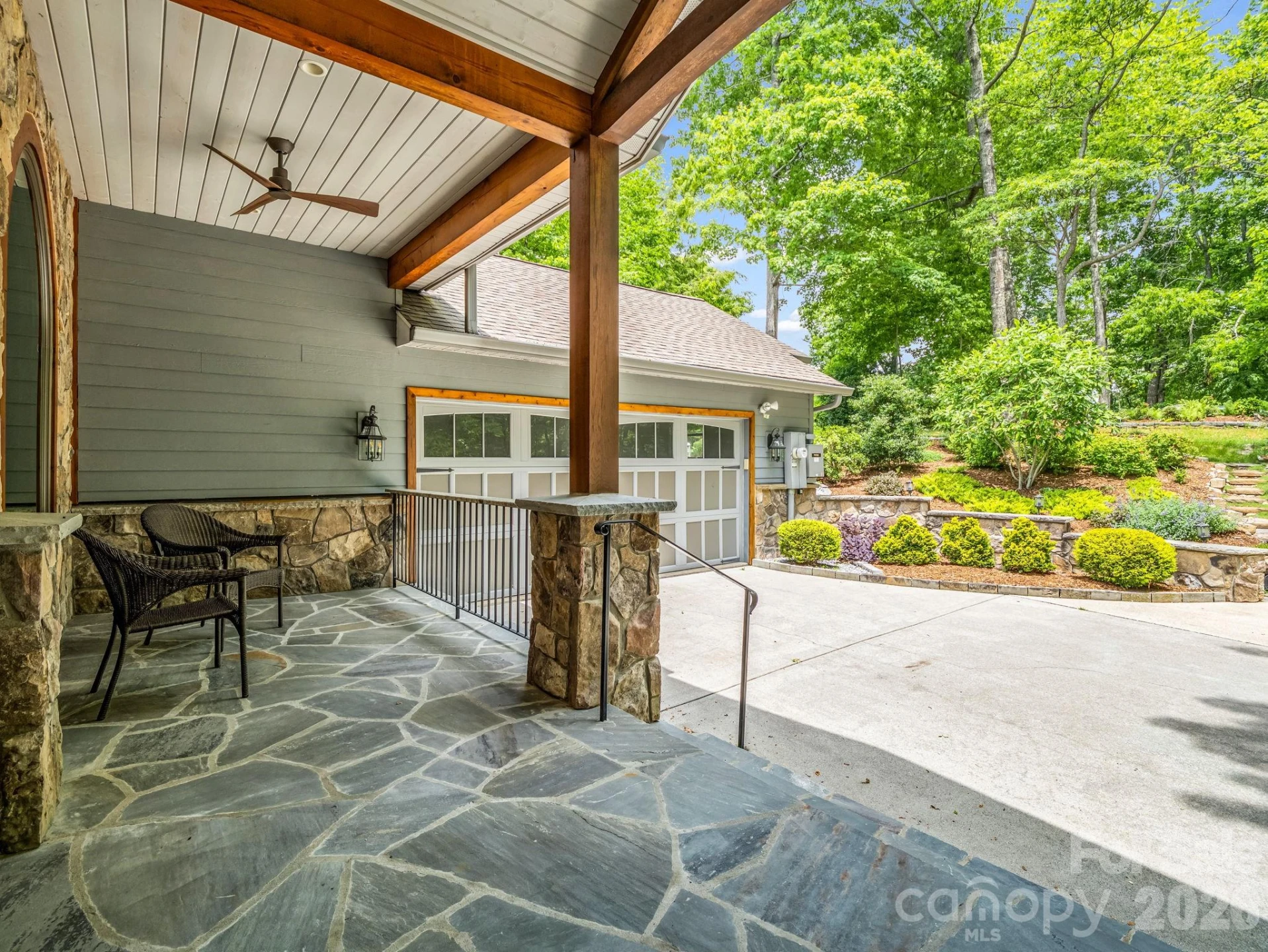 241 Dvdegi Court - Photo 6