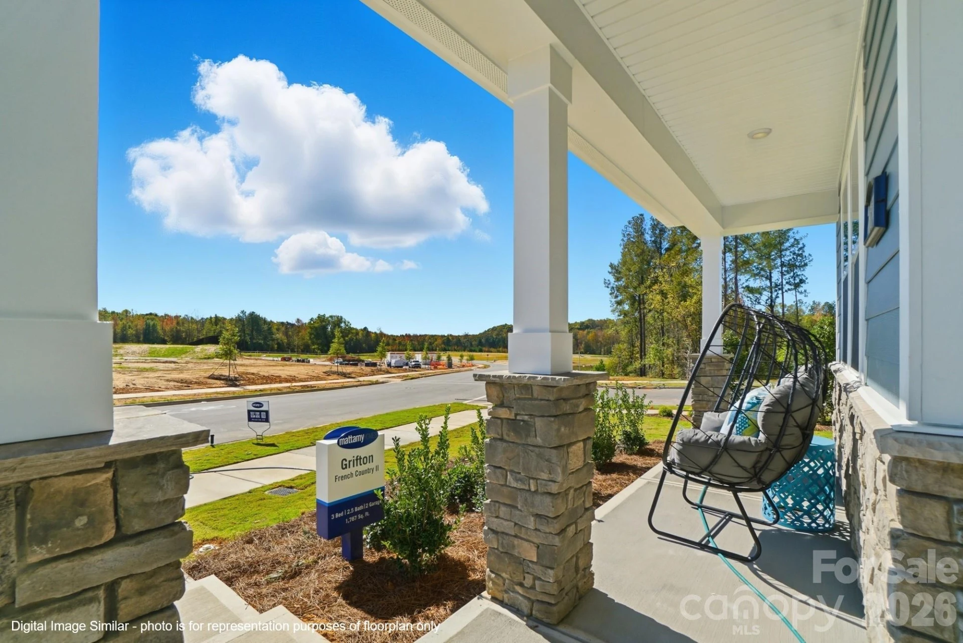 2574 Selbourne Drive - Photo 3