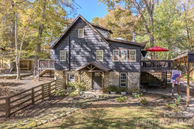 597 Tomahawk Avenue, Black Mountain, NC, 28711