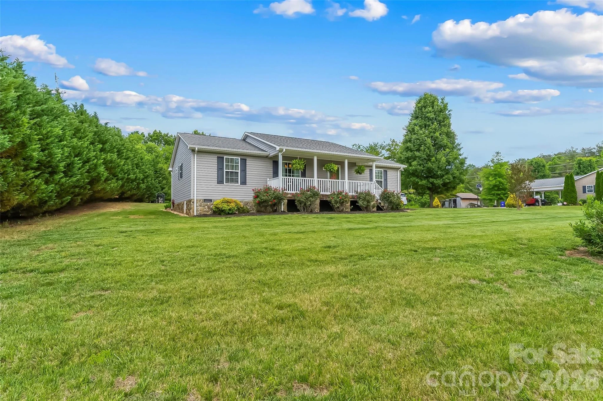 1498 Salem Road - Photo 2