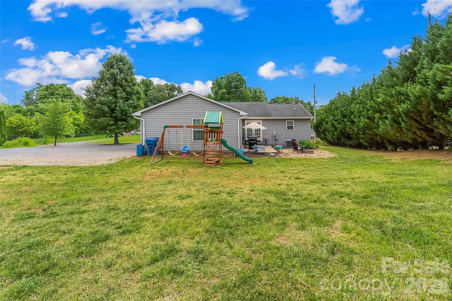 1498 Salem Road - Photo 28