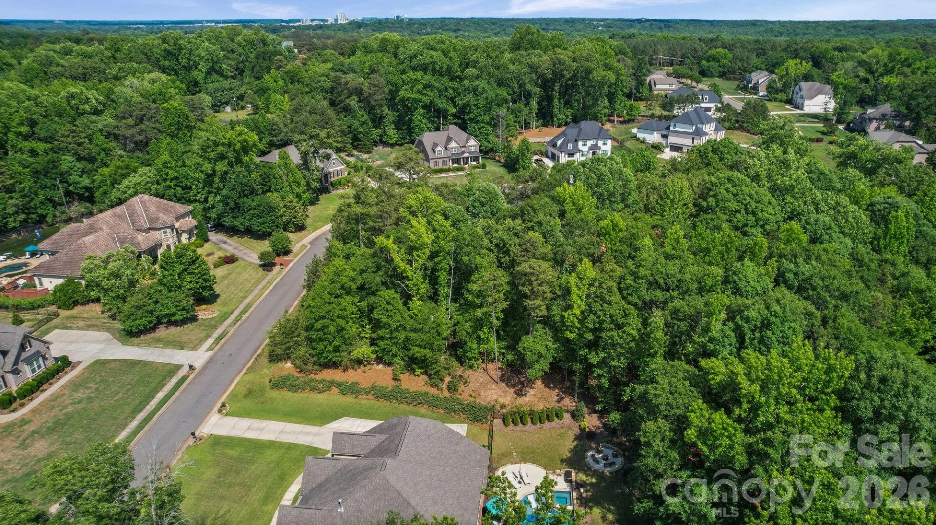 1235 Lancashire Drive - Photo 3